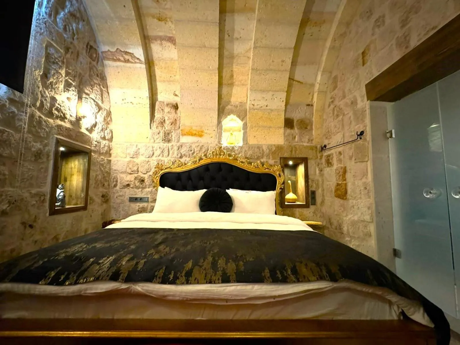 Bed in Patina Cappadocia