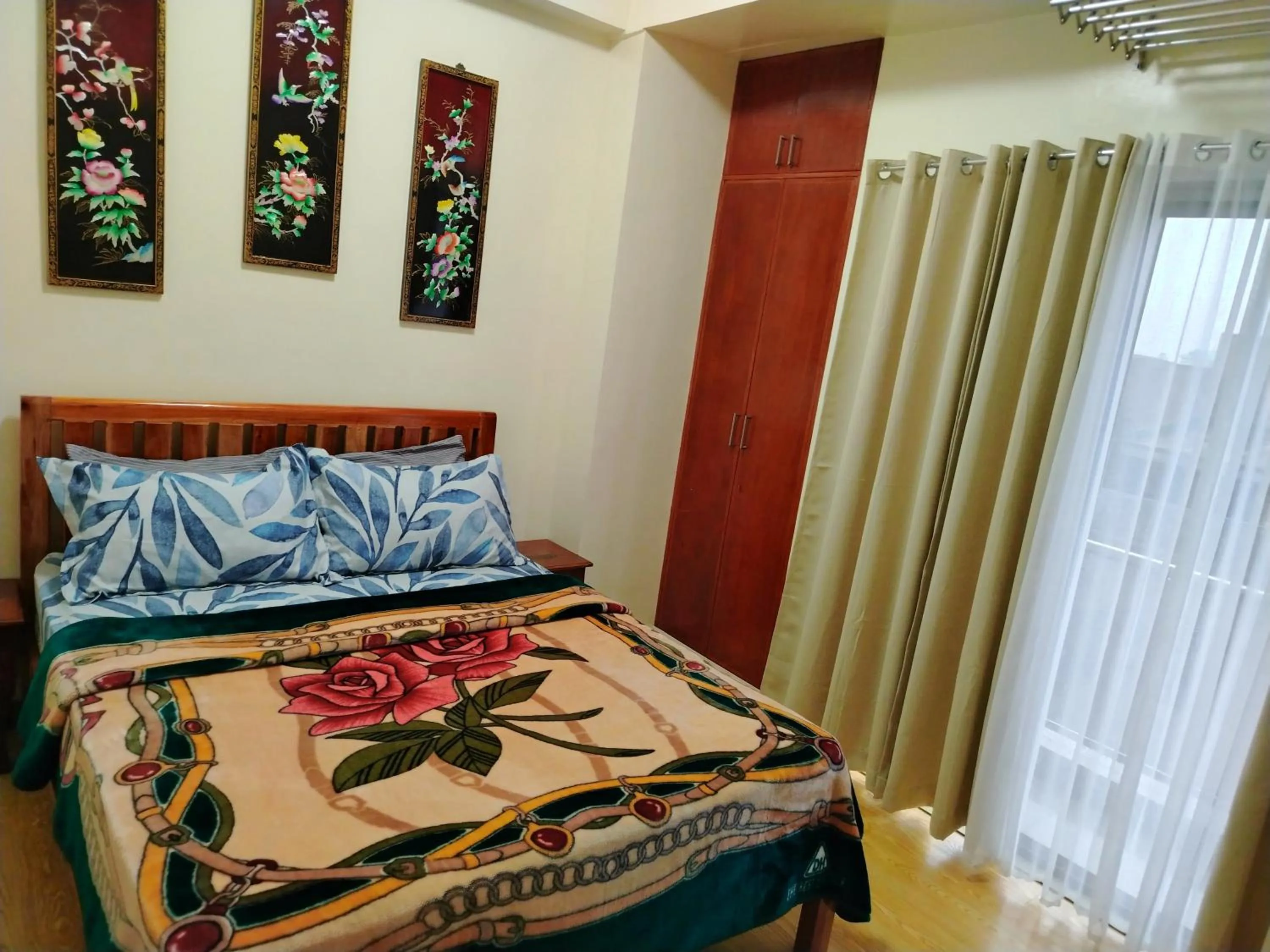 Bed in Cedar Peak Baguio Staycation