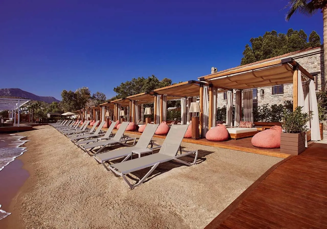 Beach in Divan Bodrum Palmira