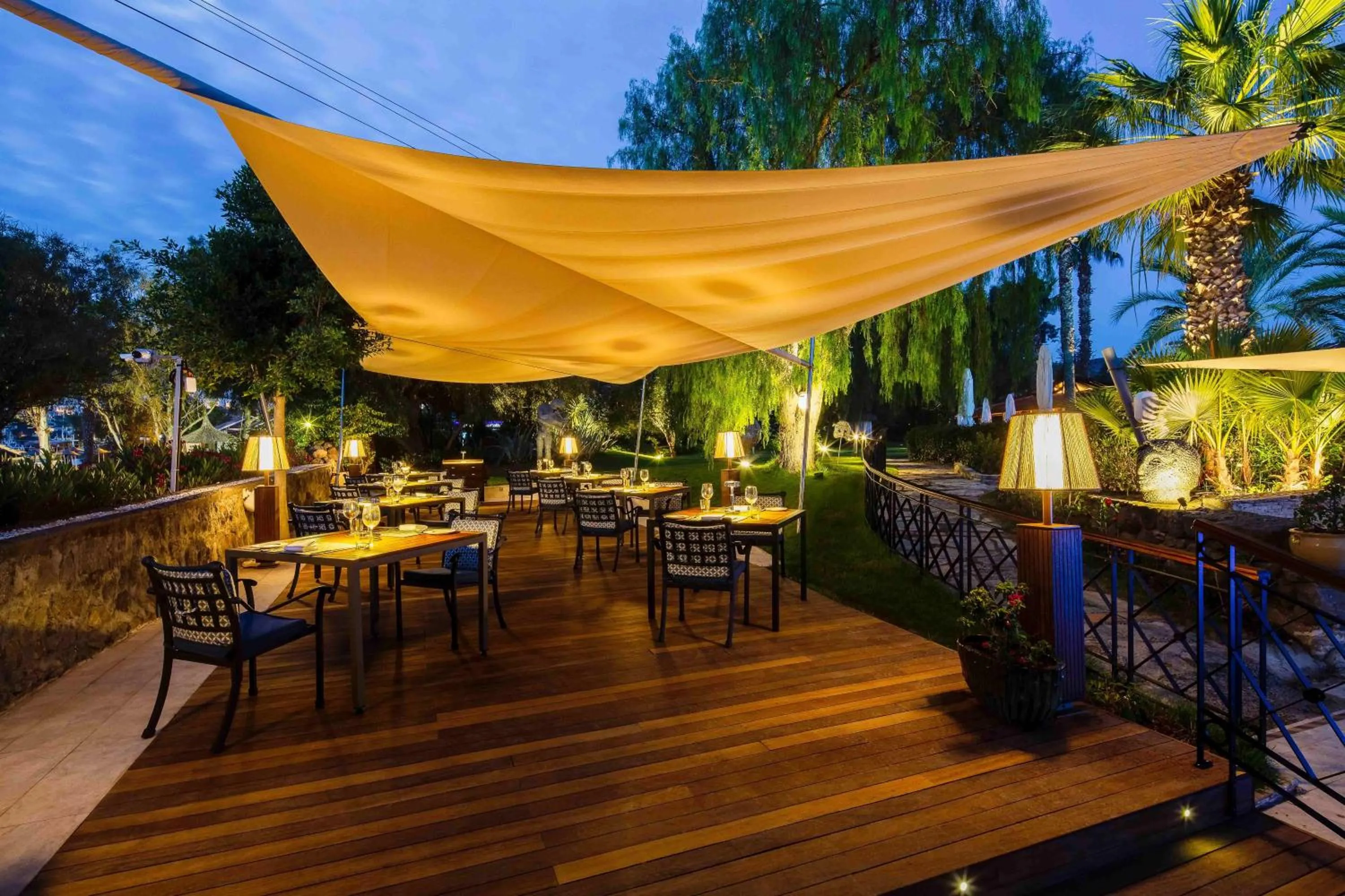 Restaurant/places to eat in Divan Bodrum Palmira