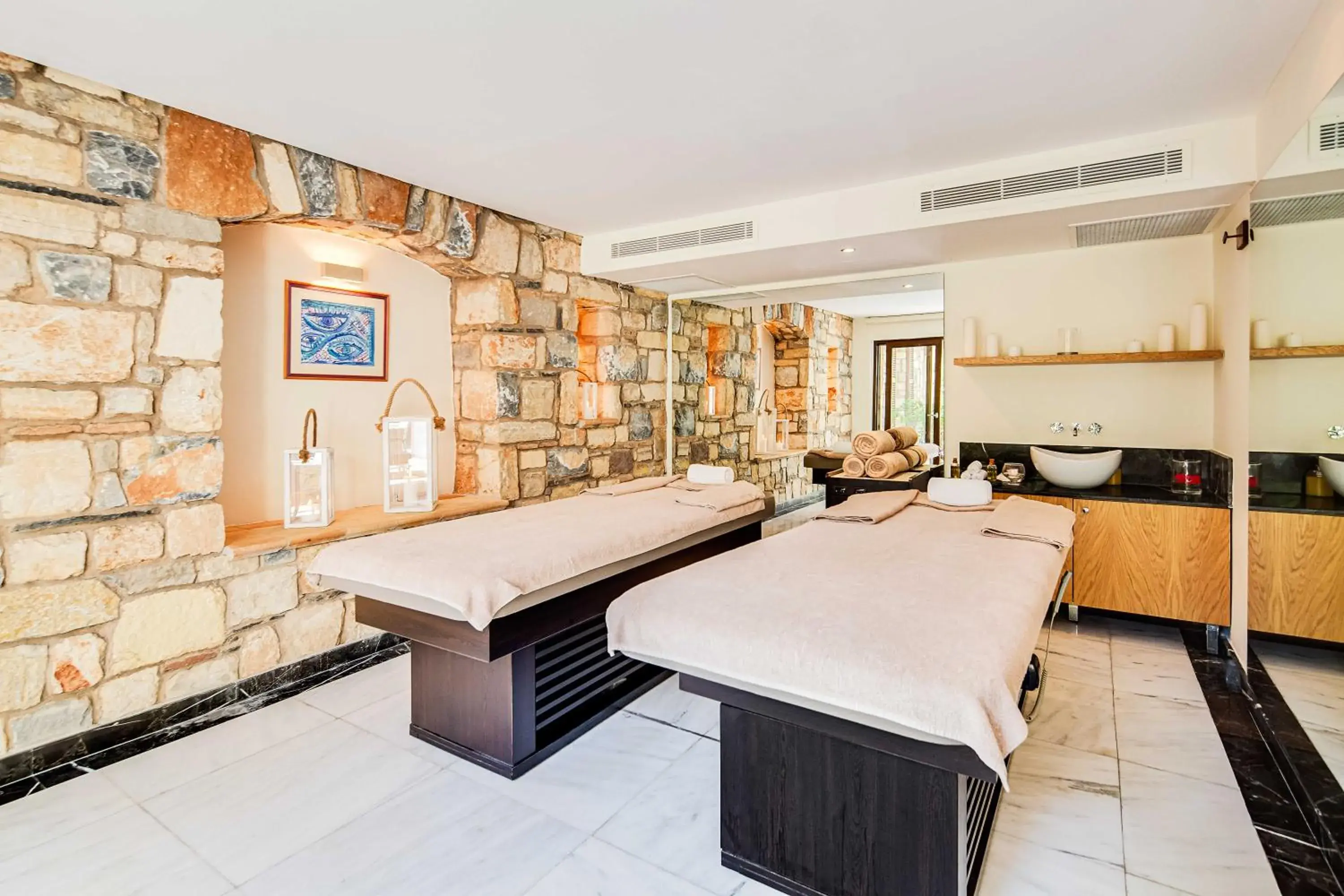 Massage, Bed in Divan Bodrum Palmira Massage, Bed in Divan Bodrum Palmira