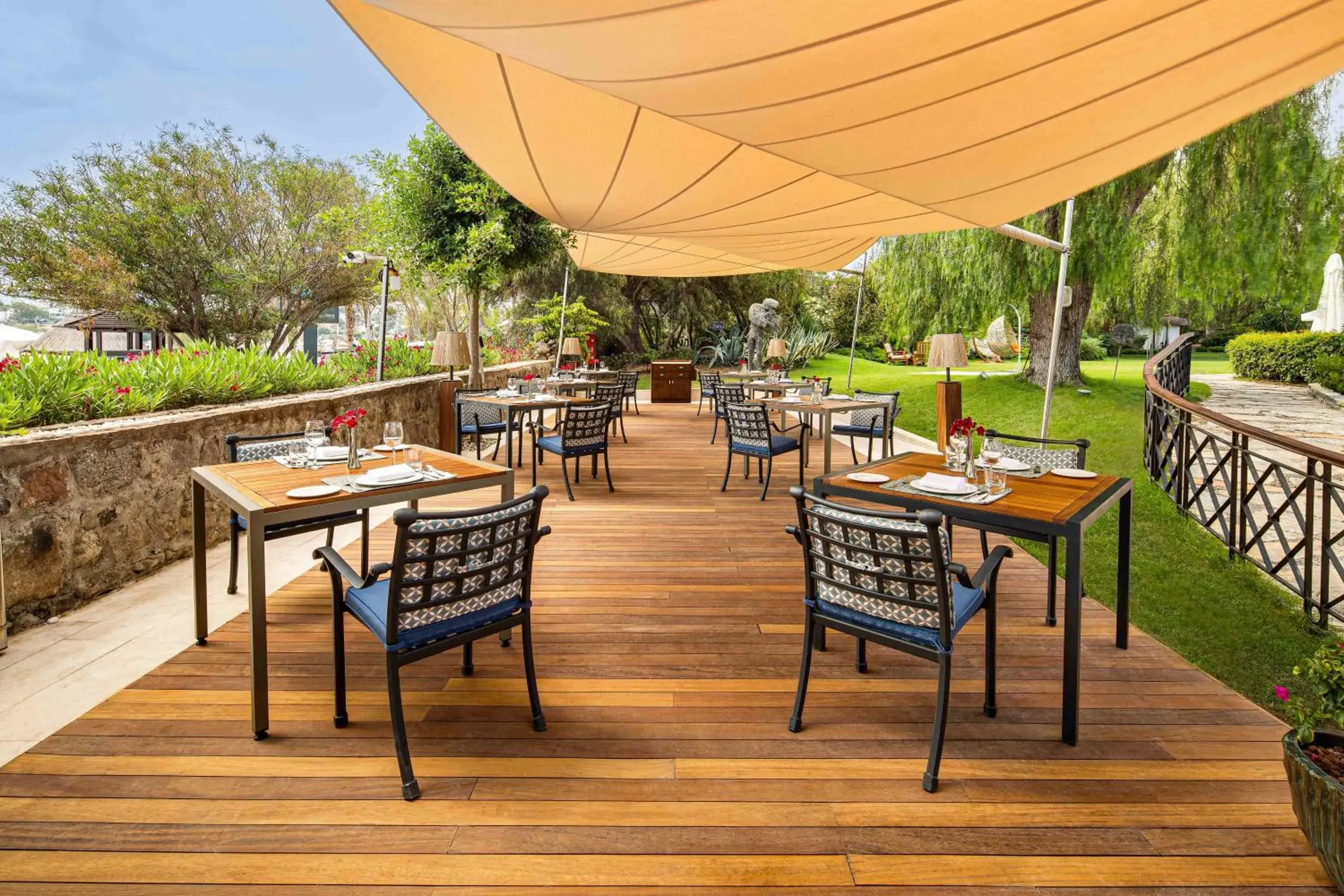 Restaurant/places to eat in Divan Bodrum Palmira Restaurant/places to eat in Divan Bodrum Palmira