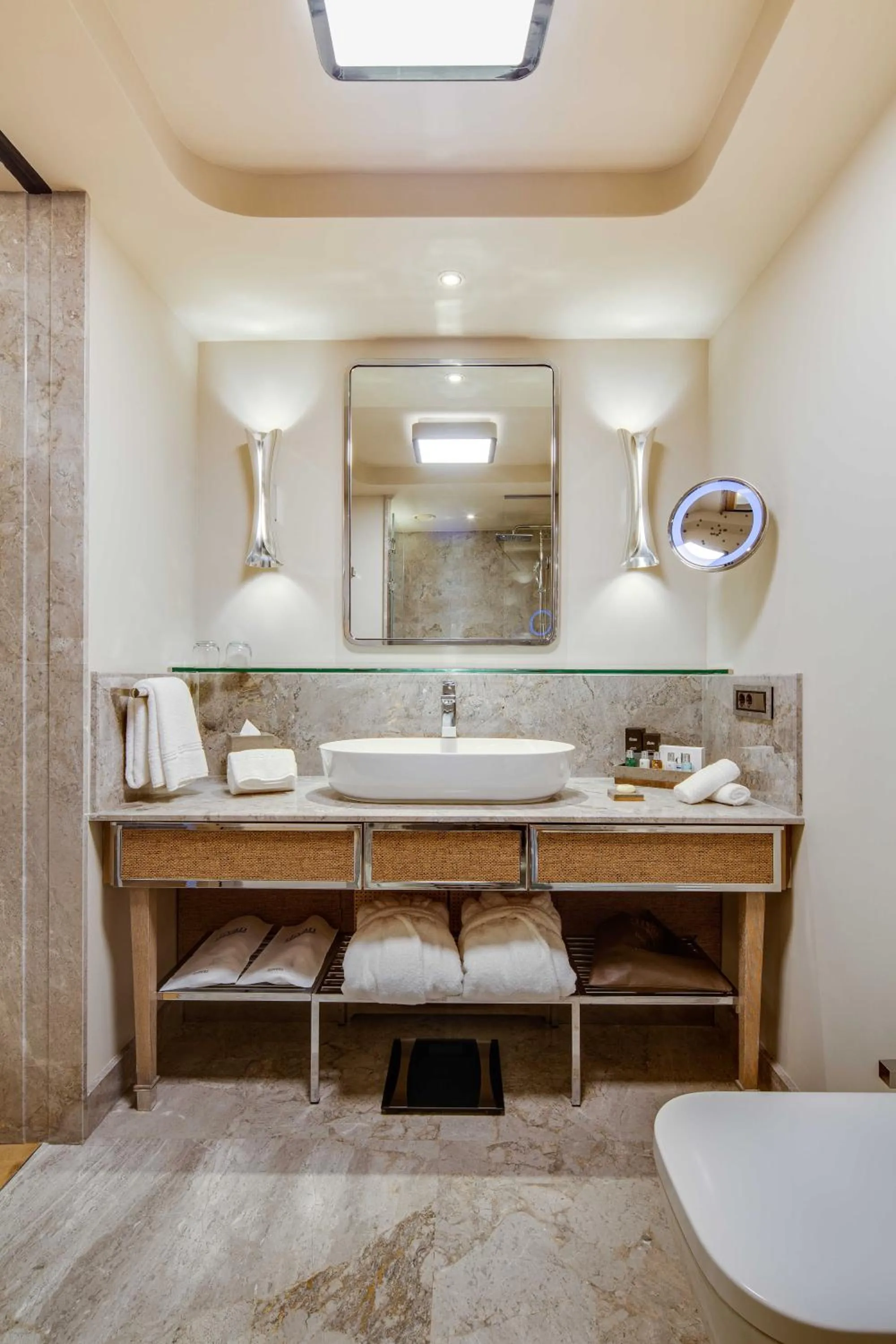 Toilet in Divan Bodrum Palmira