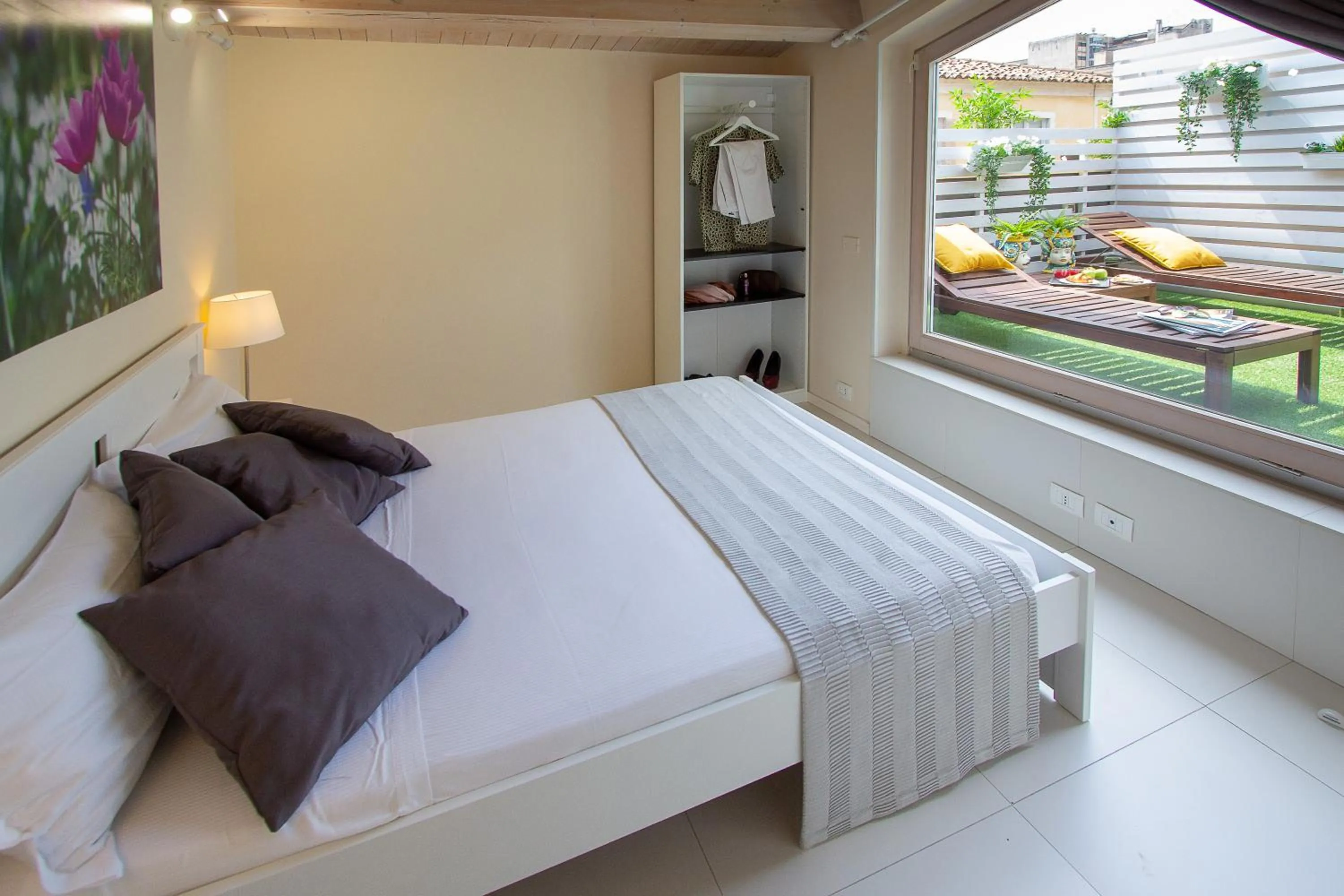 Balcony/Terrace, Bed in Stesicoro Exclusive House