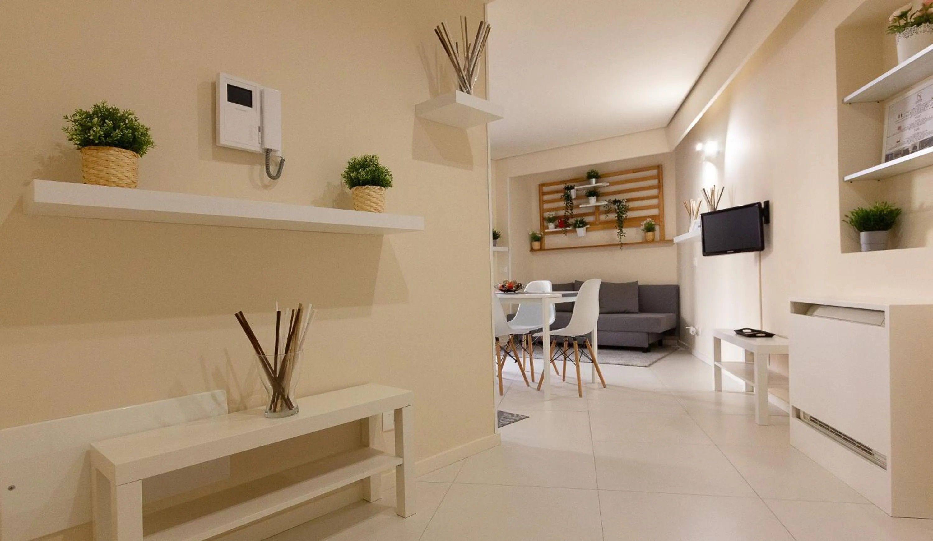 TV and multimedia in Stesicoro Exclusive House