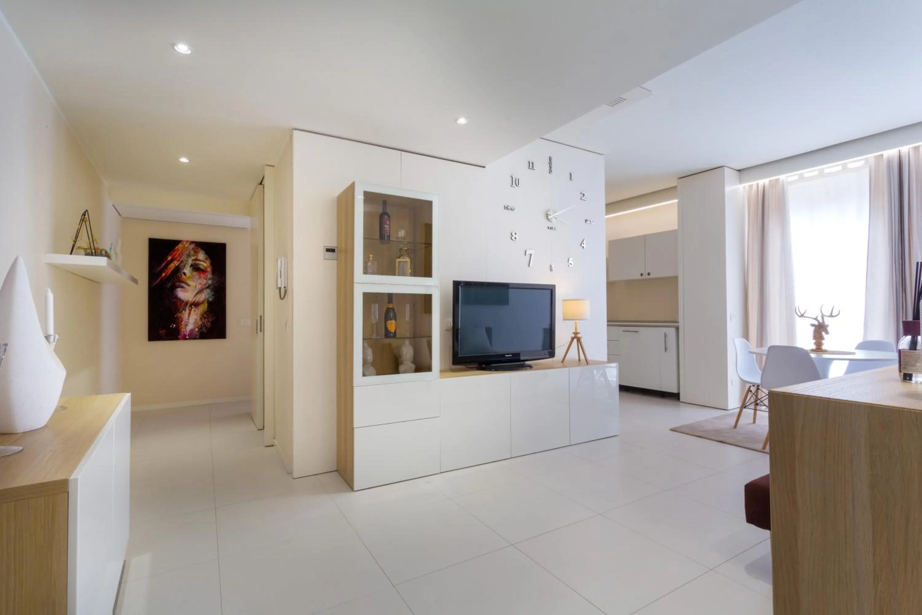 TV and multimedia in Stesicoro Exclusive House