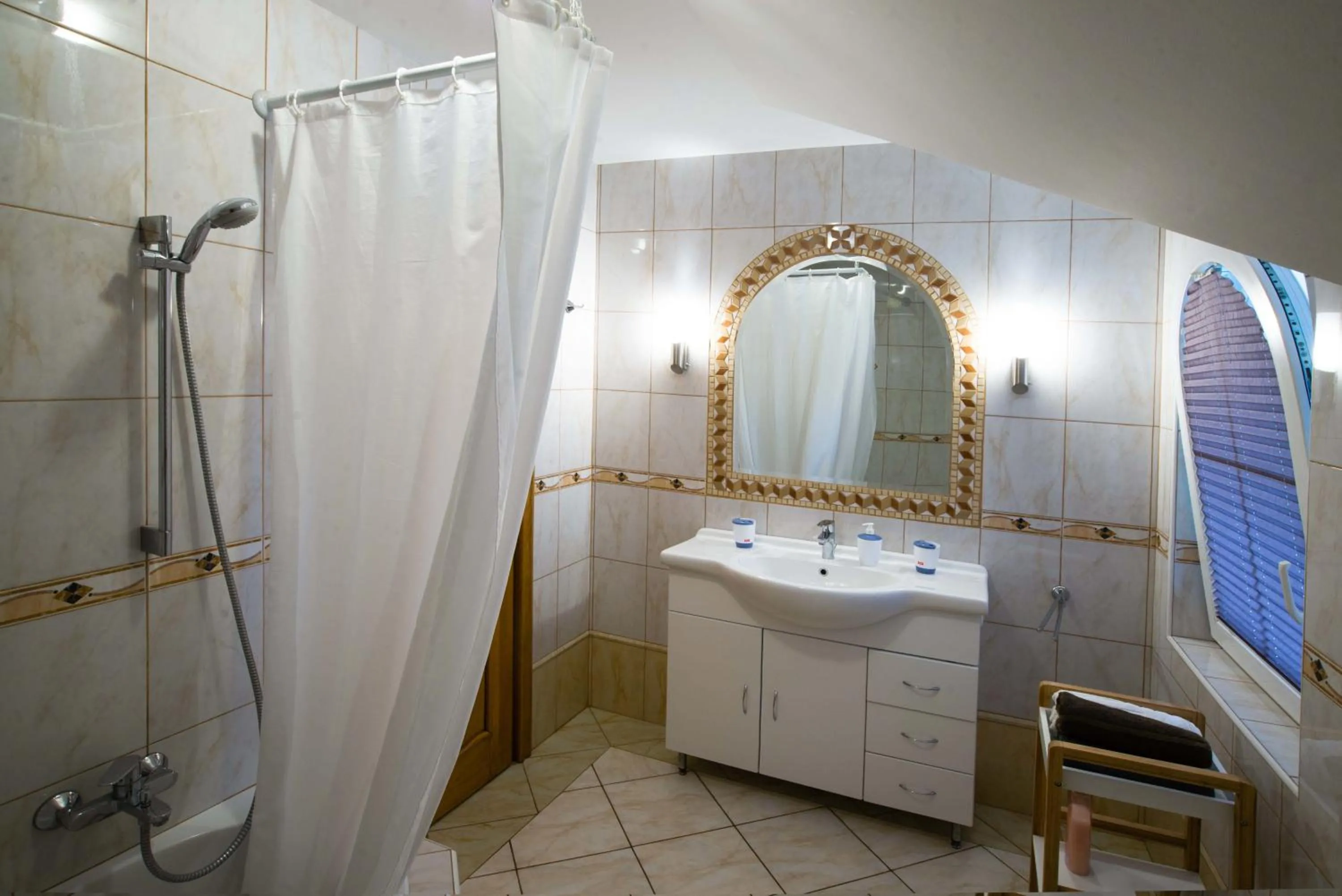 Bathroom in Rooms Ambrožič