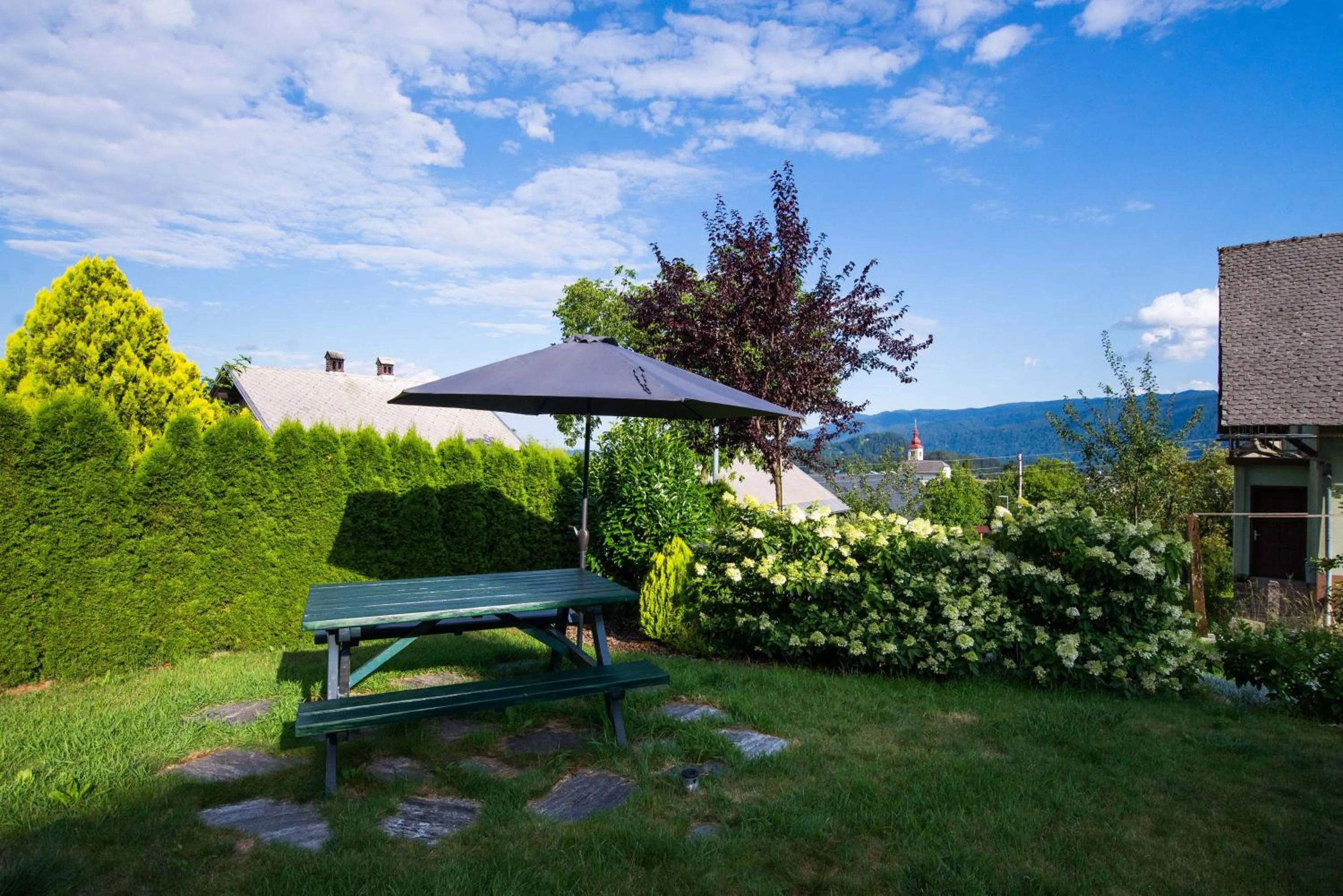 Garden in Rooms Ambrožič