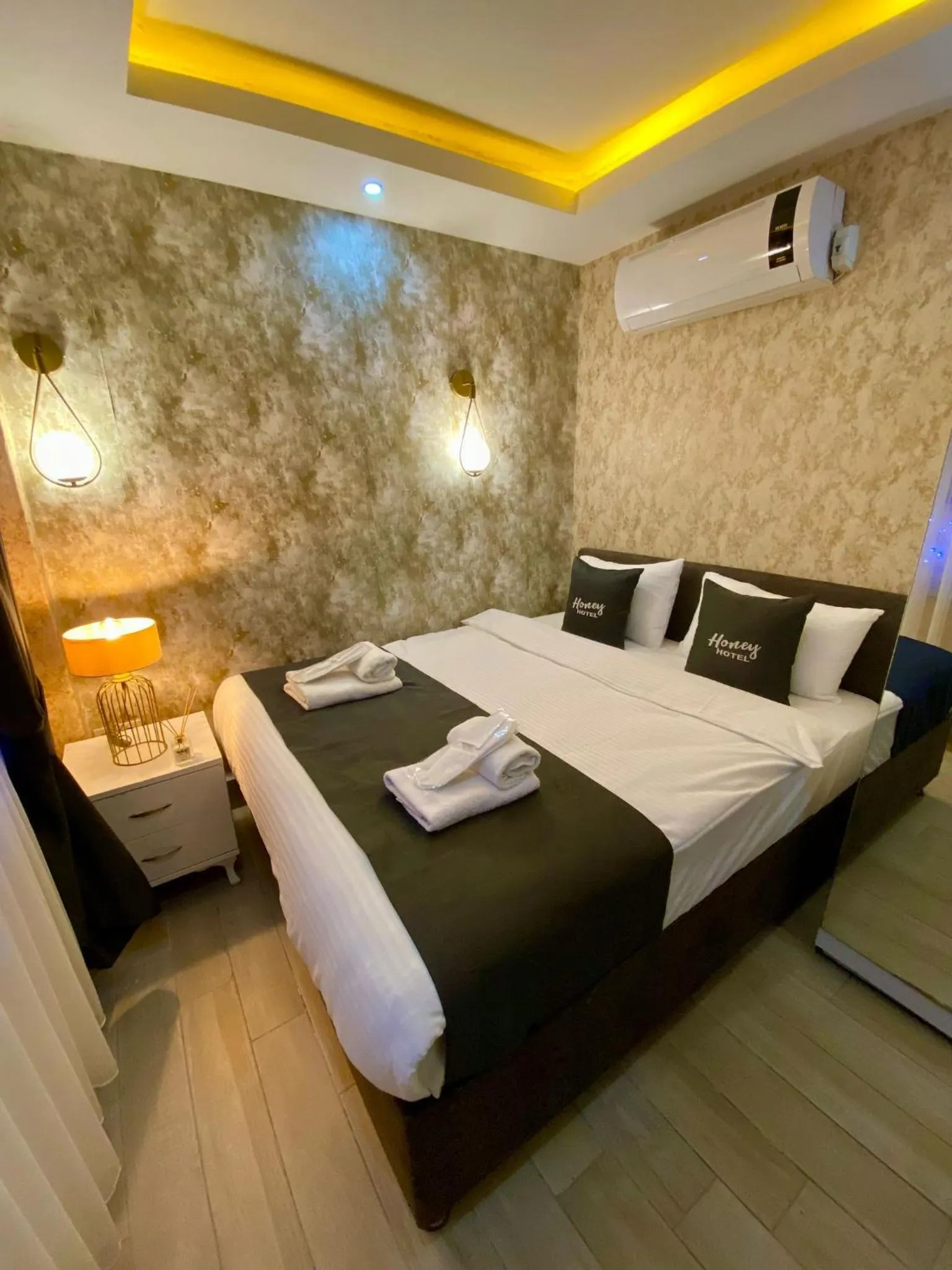 Bed in Honey Hotel