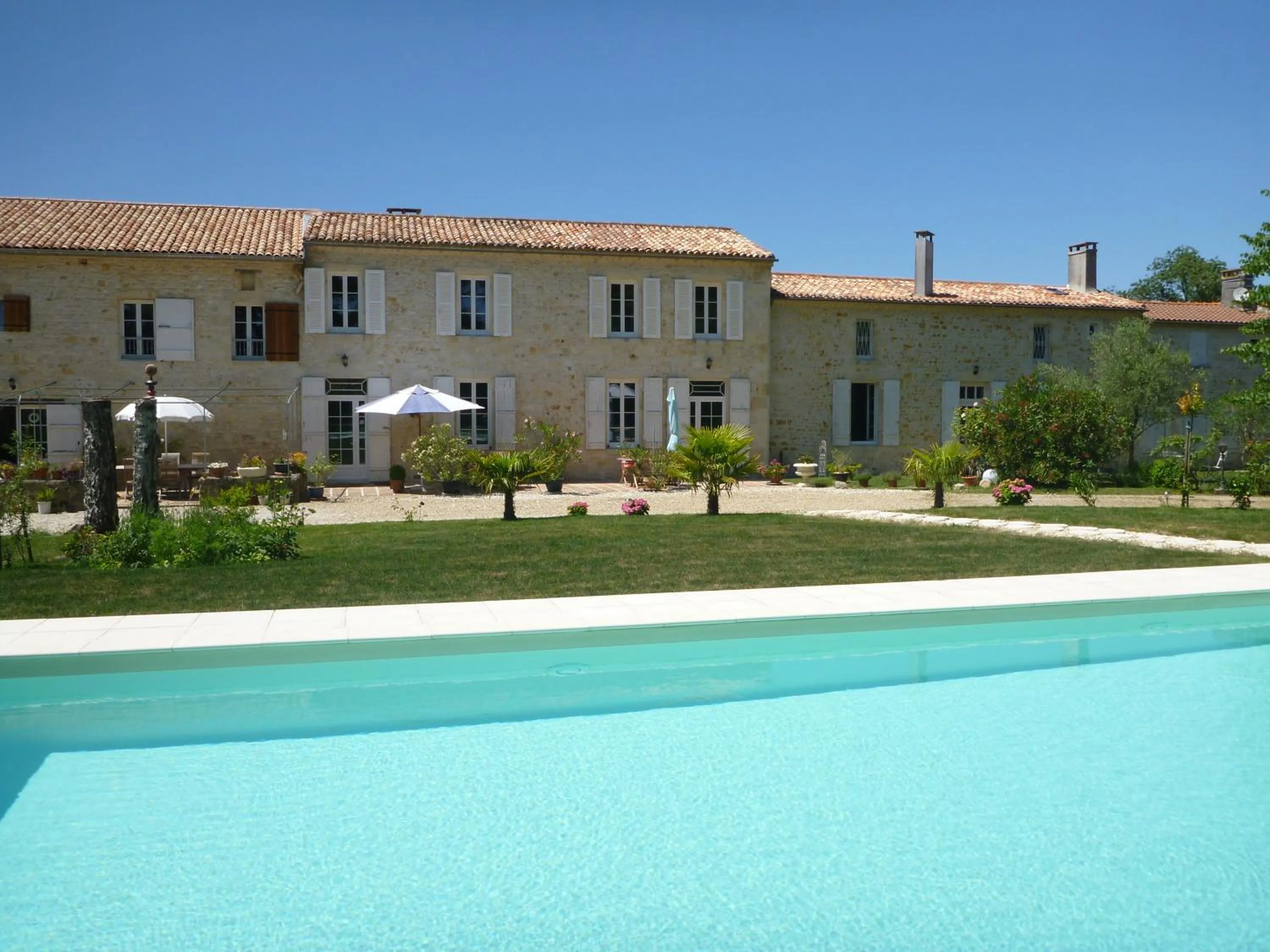 Facade/entrance in Domaine du Papillon