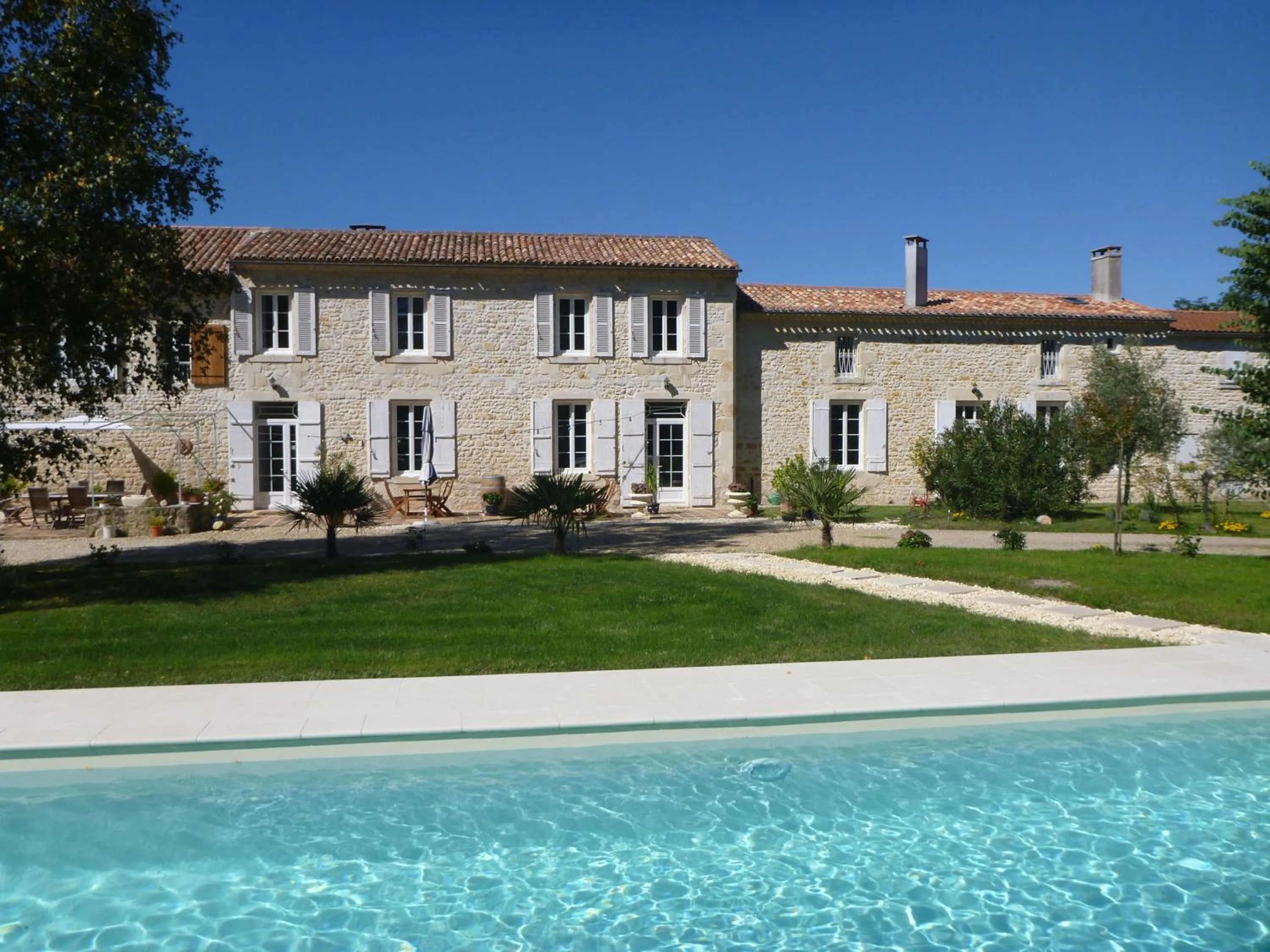 Facade/entrance in Domaine du Papillon