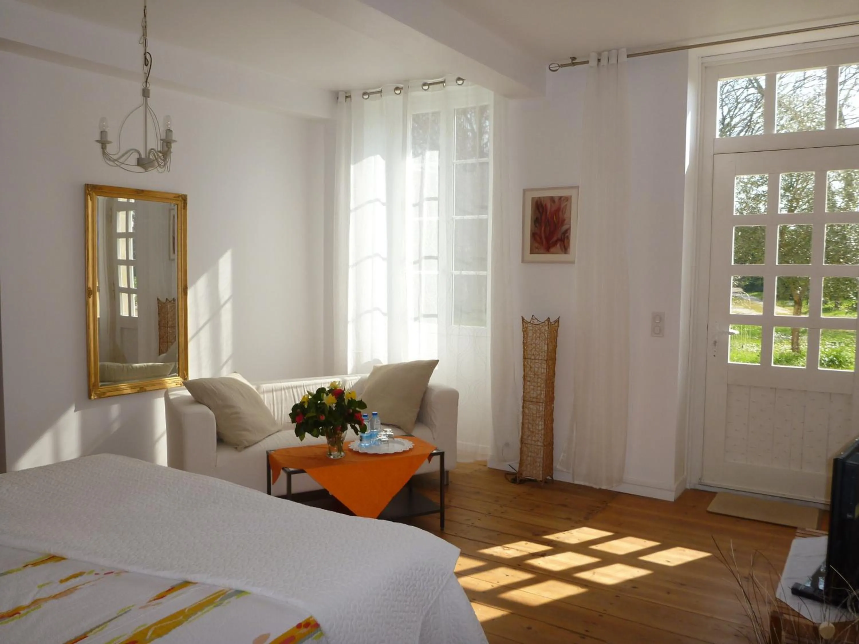 View (from property/room), Bed in Domaine du Papillon