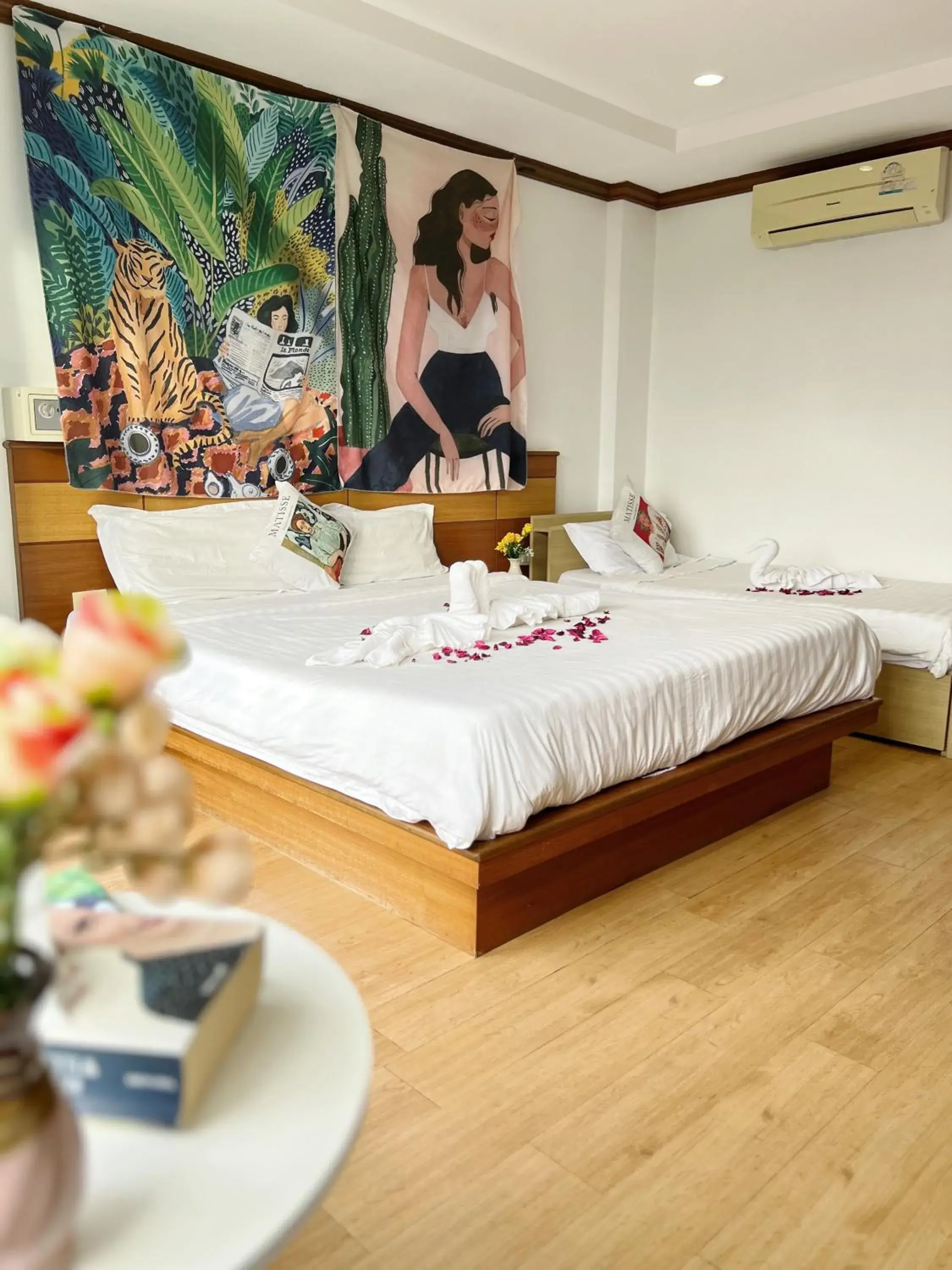 Triple Room with Balcony in Lanting House Phuket Triple Room with Balcony in Lanting House Phuket
