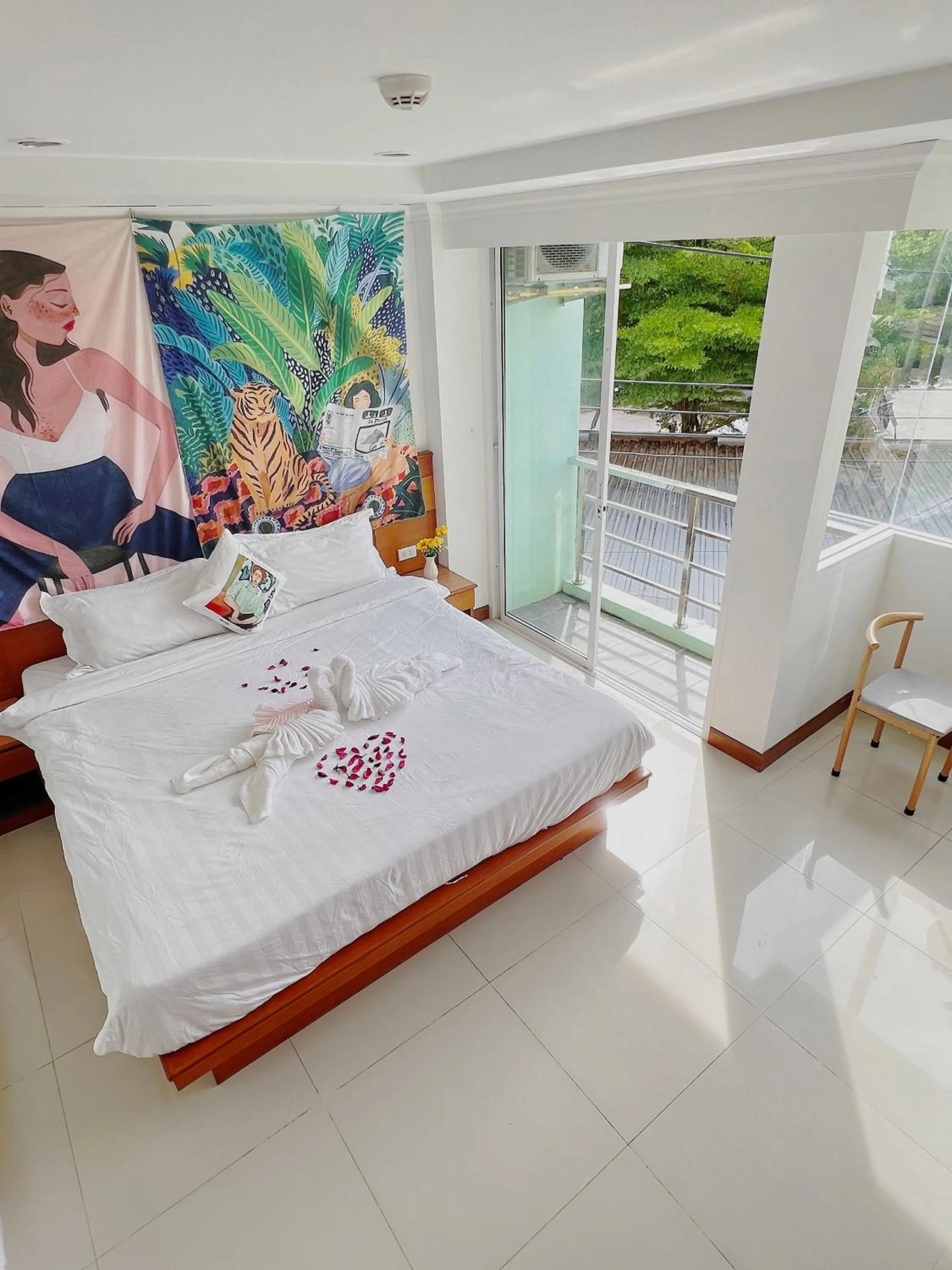 Bed in Lanting House Phuket