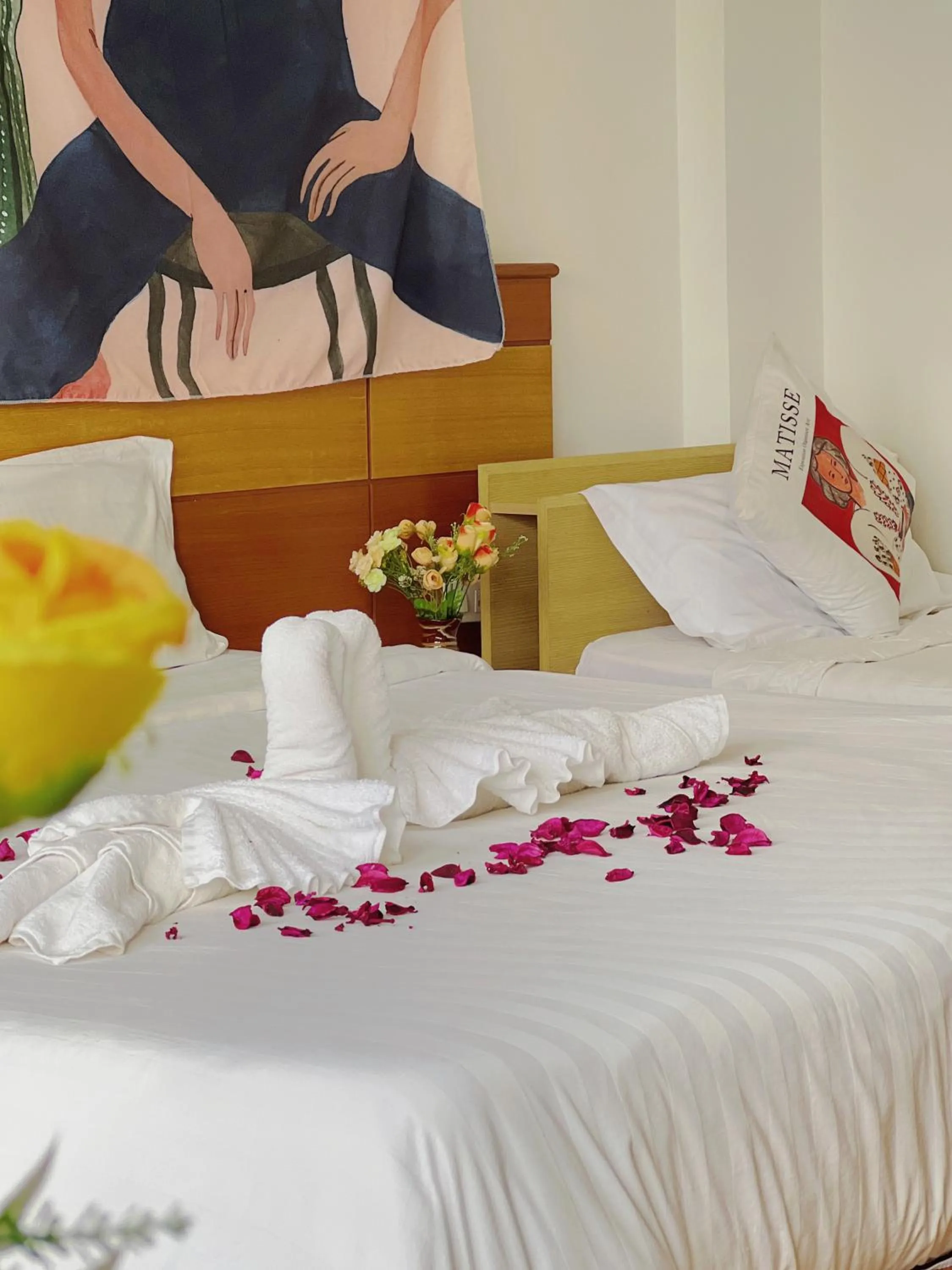 Bed in Lanting House Phuket