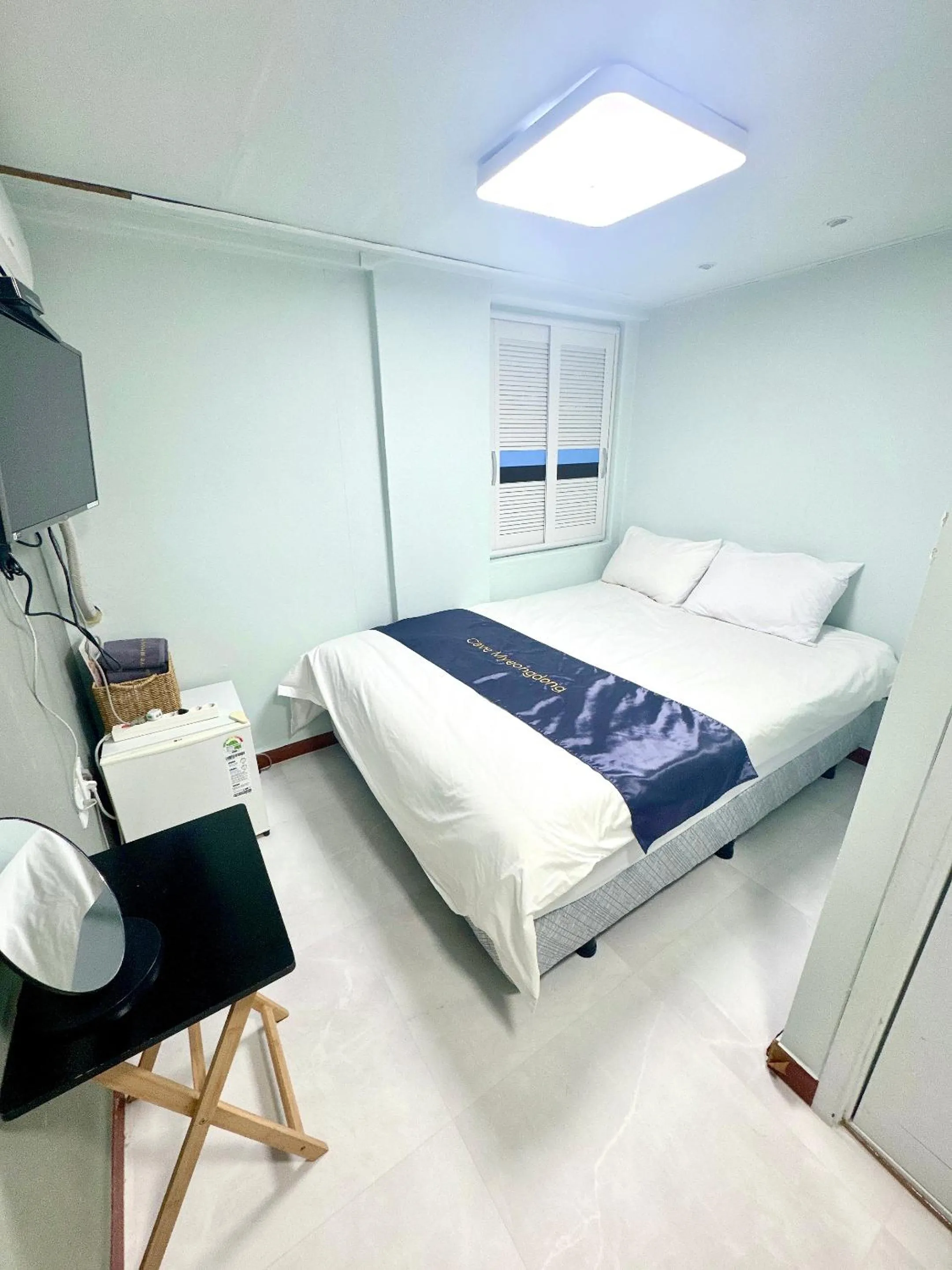 Bedroom, Bed in Cave Myeongdong