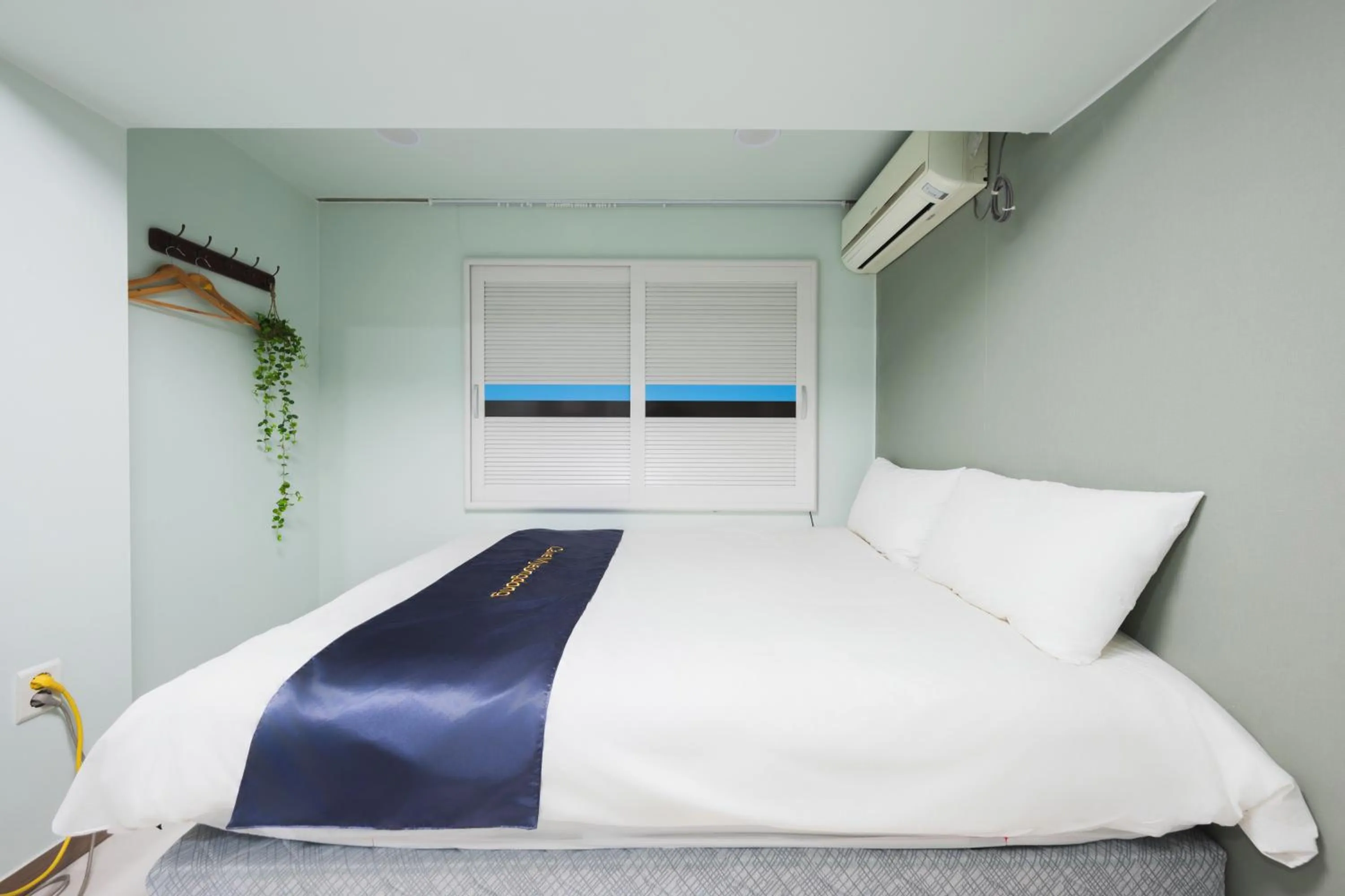 Bedroom, Bed in Cave Myeongdong