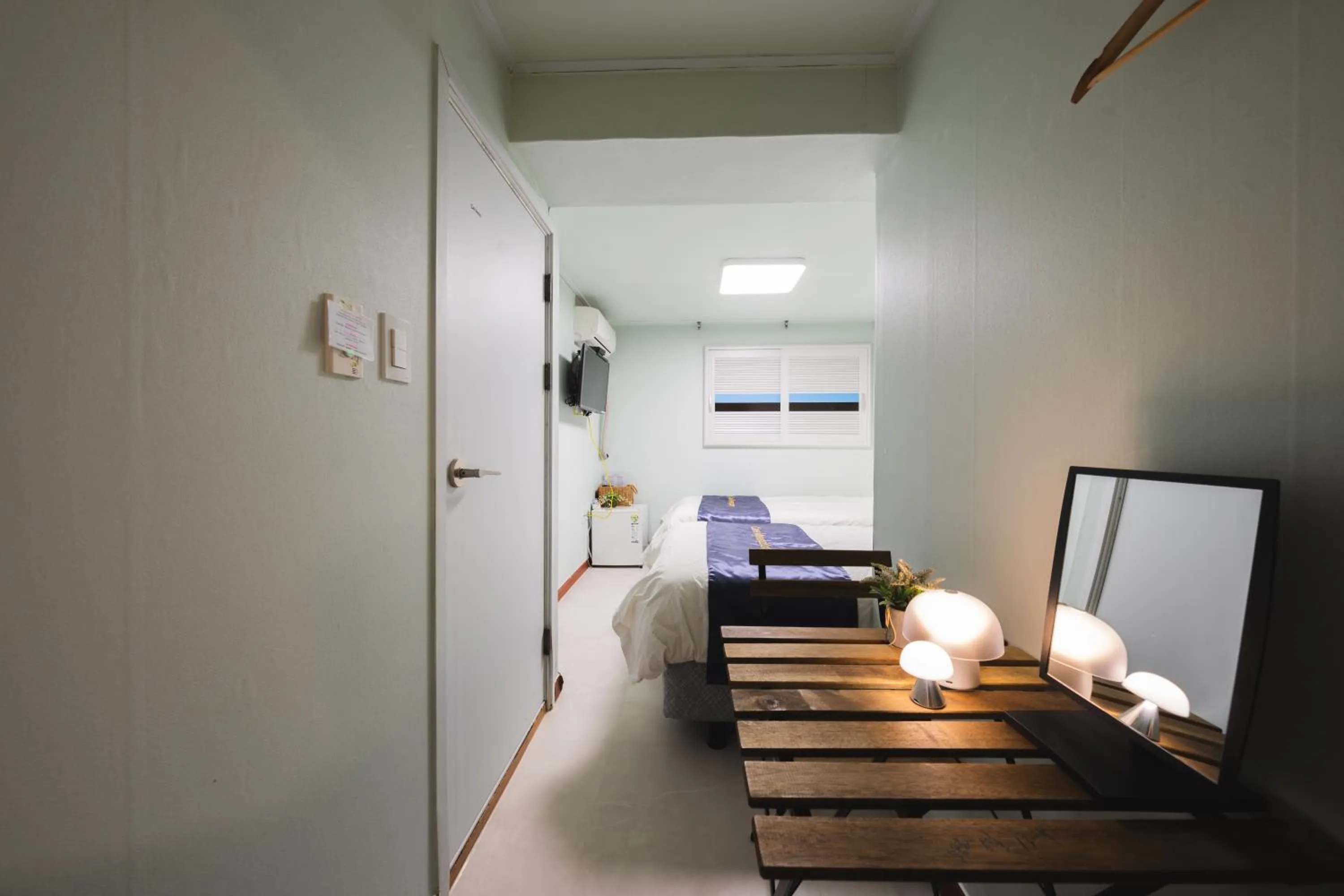 Decorative detail, Bed in Cave Myeongdong