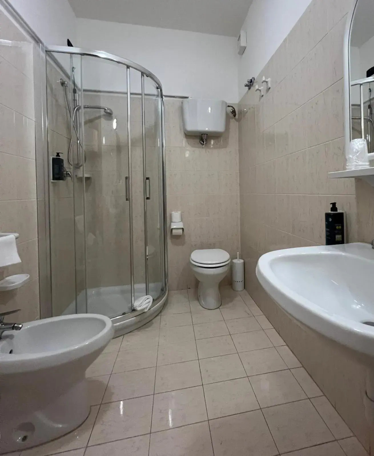 Budget Double or Twin Room in Hotel Roma Assisi Budget Double or Twin Room in Hotel Roma Assisi