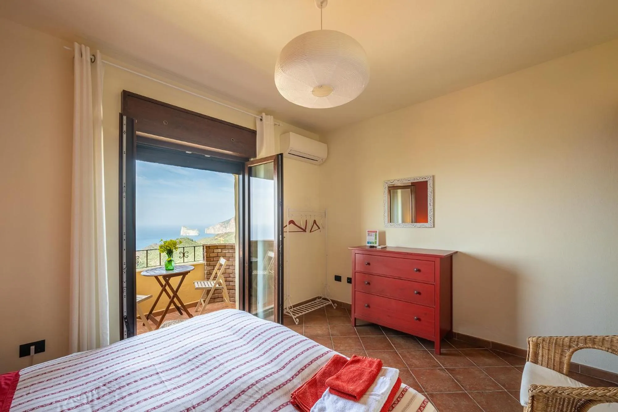 Bed in B&B Pedra Rubia