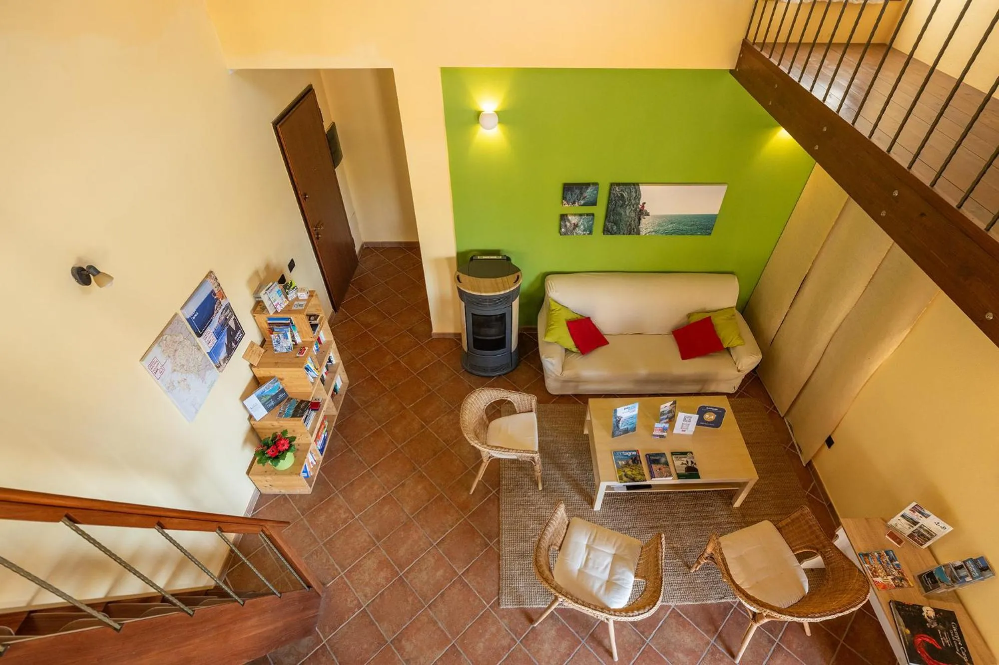 Communal lounge/ TV room in B&B Pedra Rubia