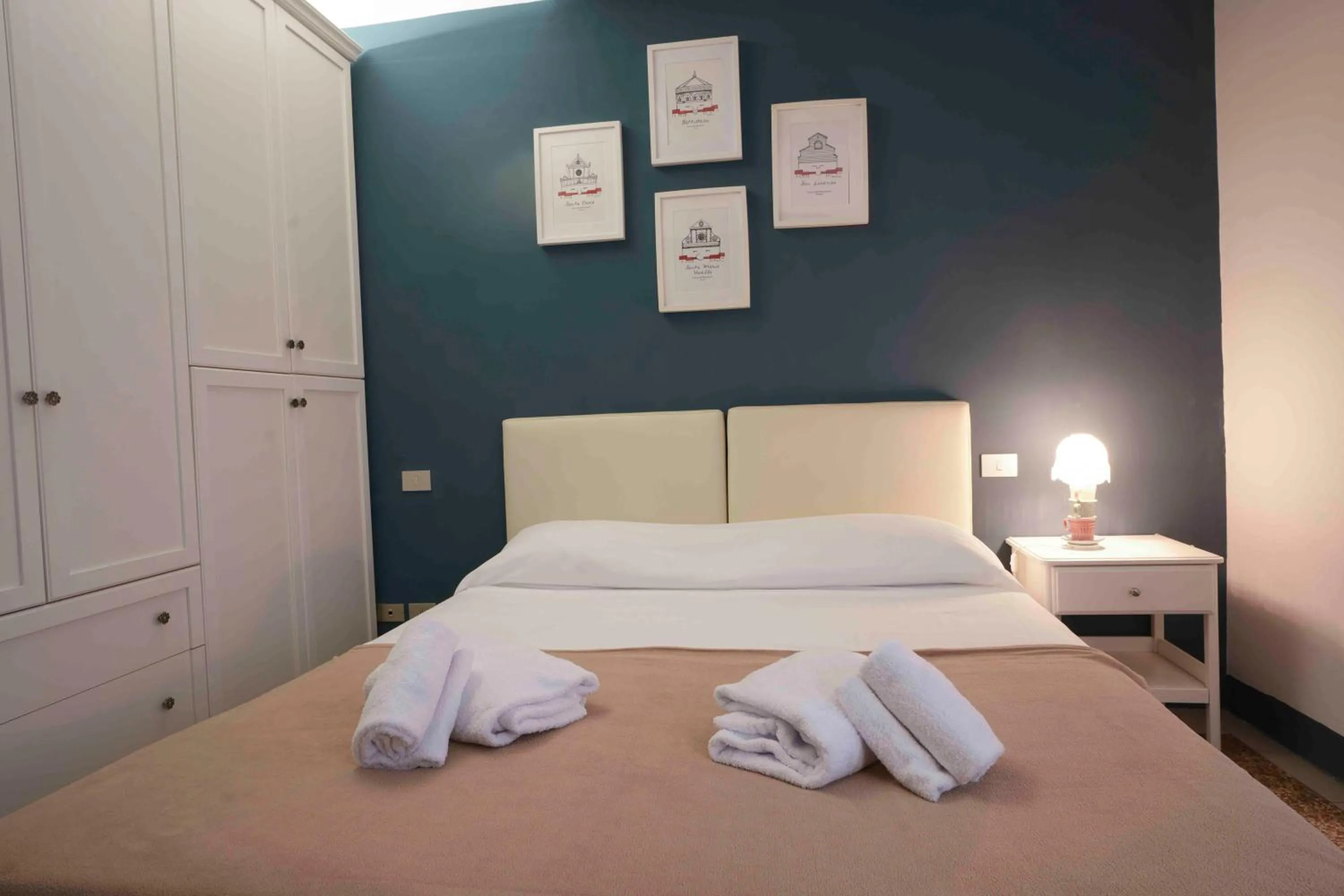Bed in Locanda dei Poeti Rooms & Apartments