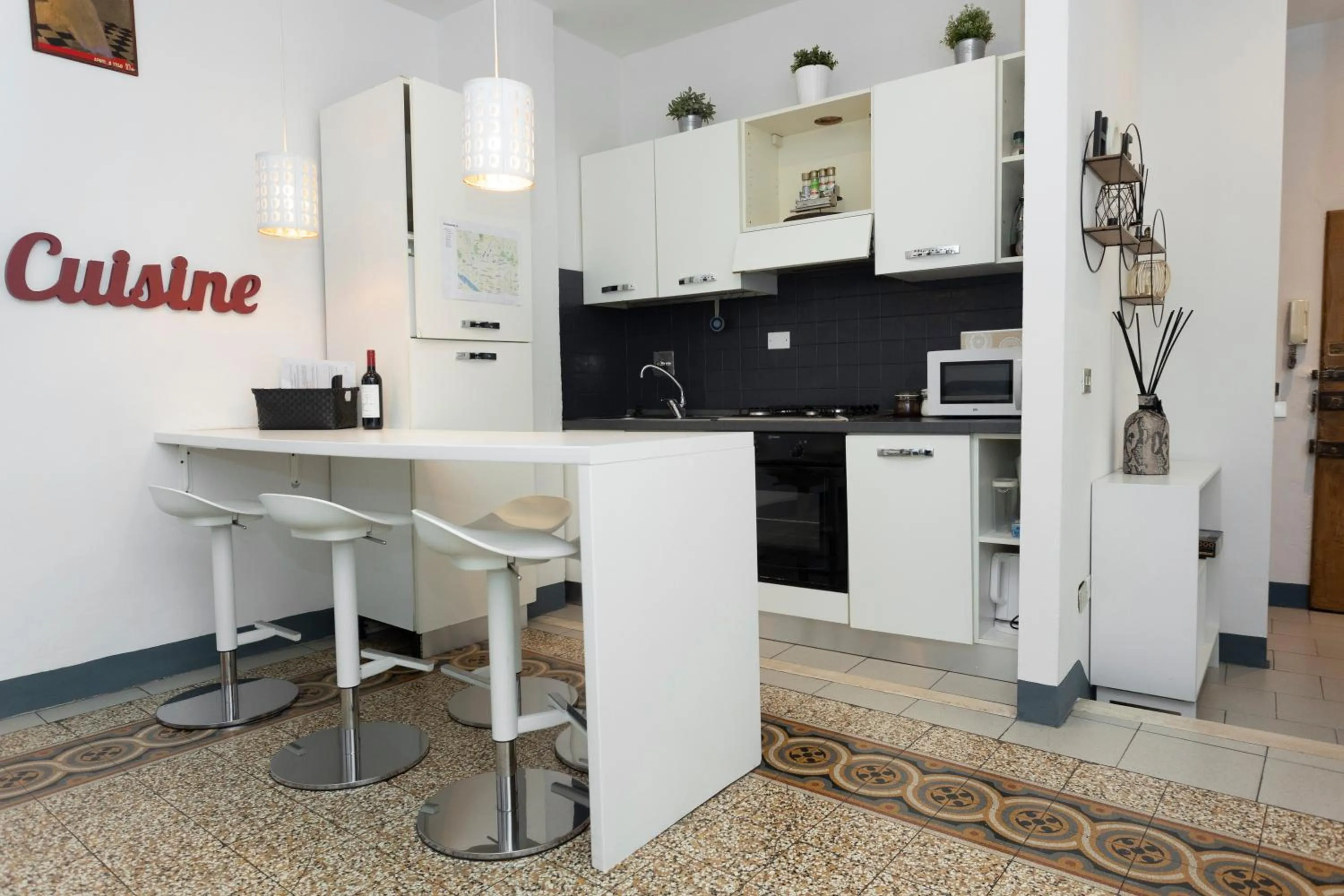 Kitchen or kitchenette in Locanda dei Poeti Rooms & Apartments