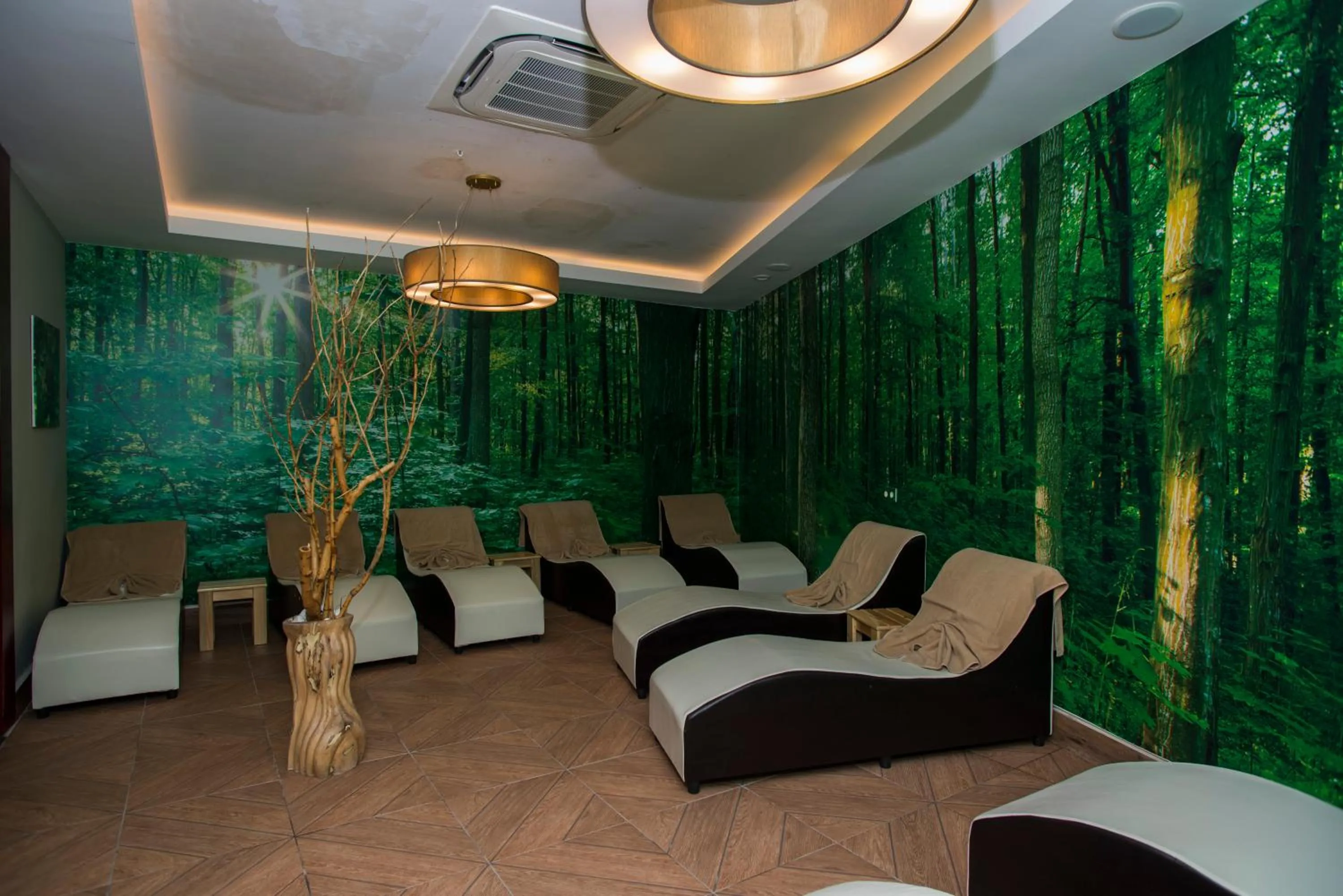 Massage in Palm World Side Resort & Spa