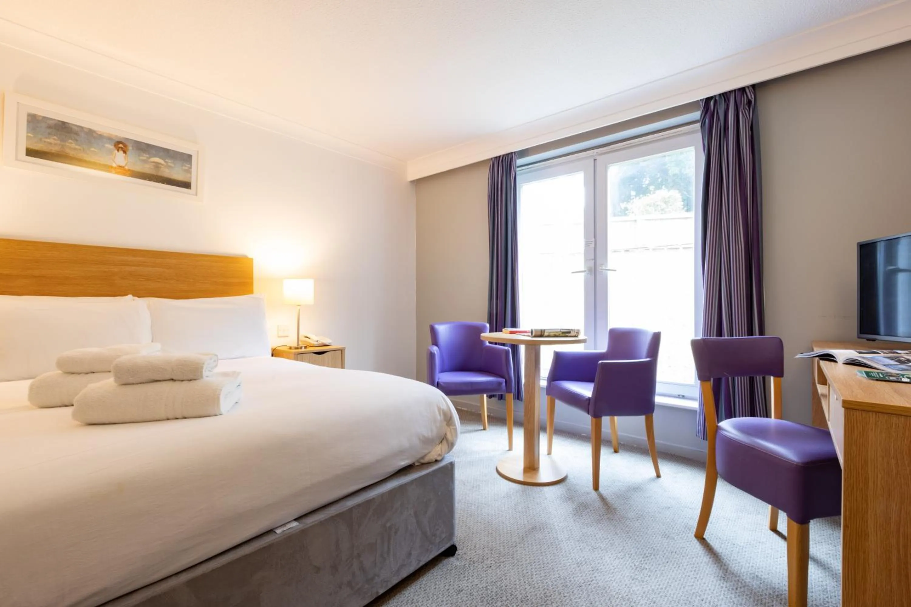 Bed in The Caledonian Island Hotel