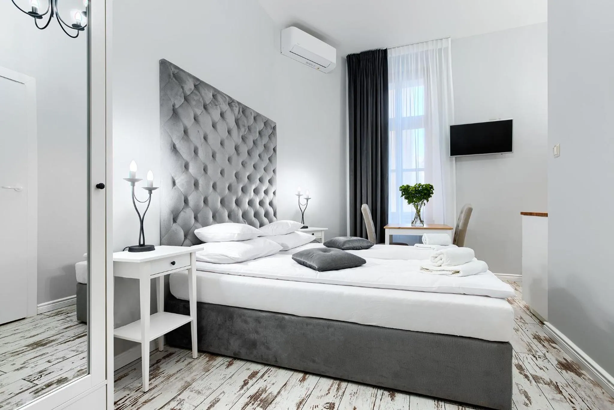 TV and multimedia, Bed in Aparthotel 1899 by Platinum