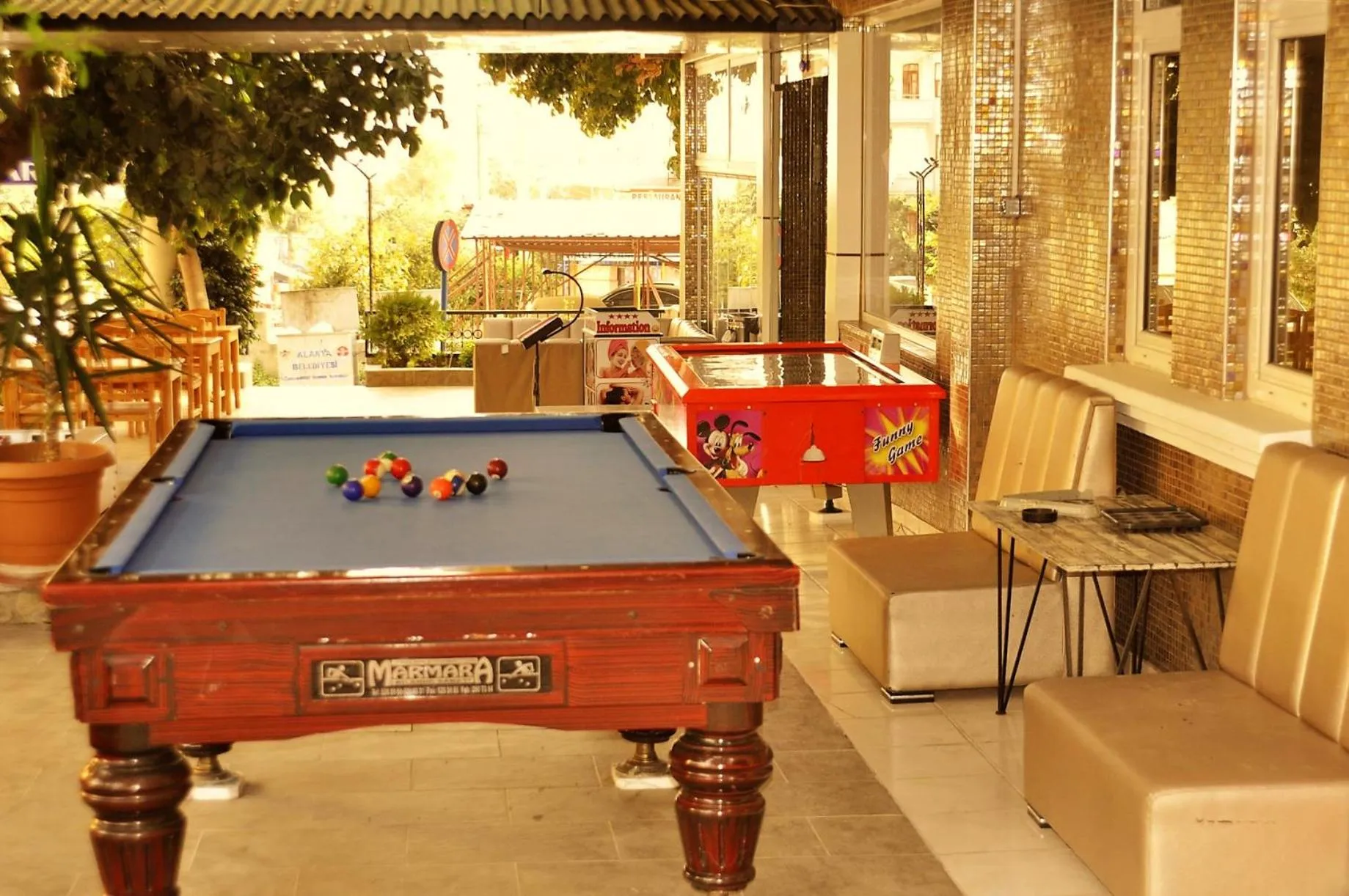 Game Room in Select Suite & Apart Hotel