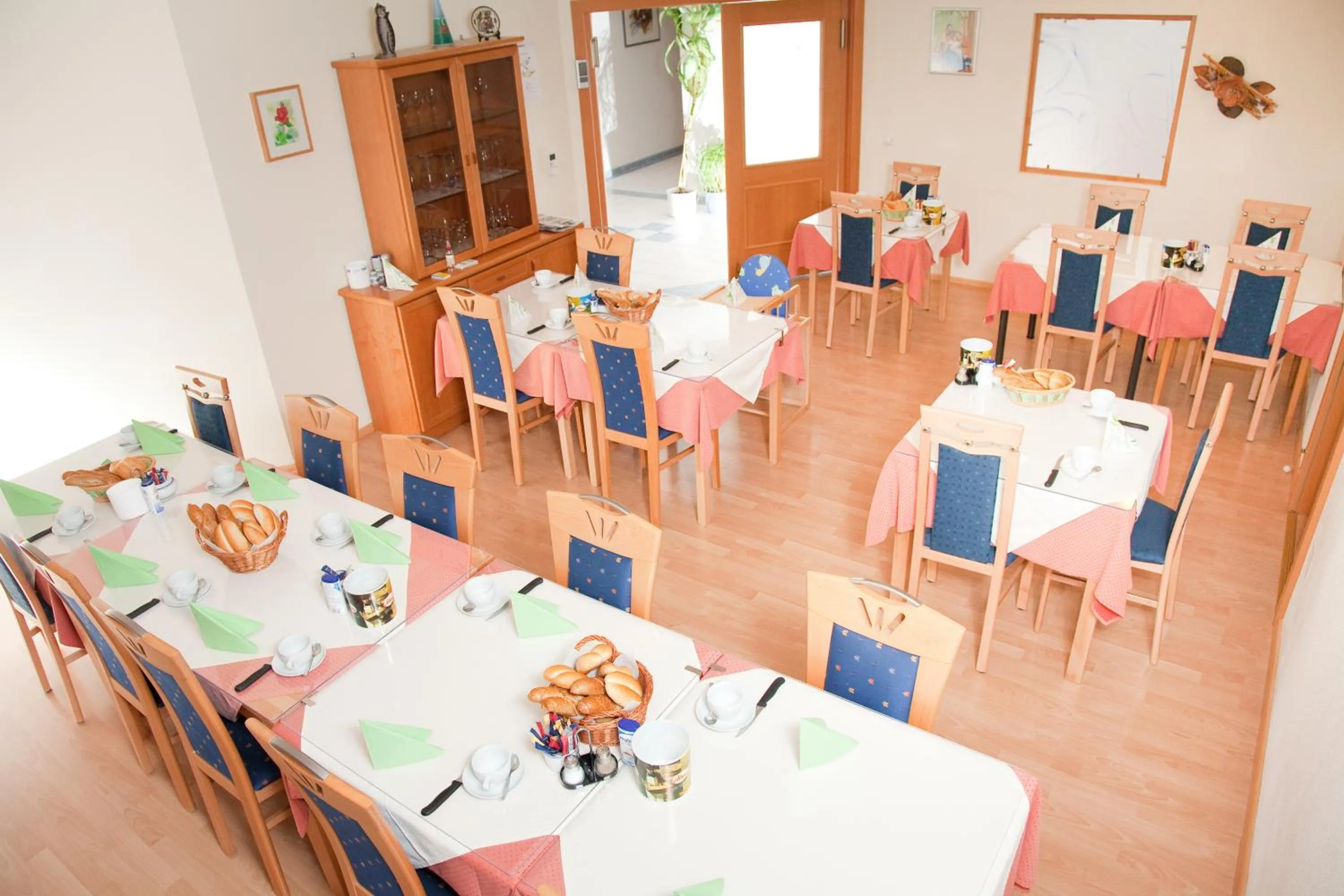 Dining area in Thermenpension Gigler