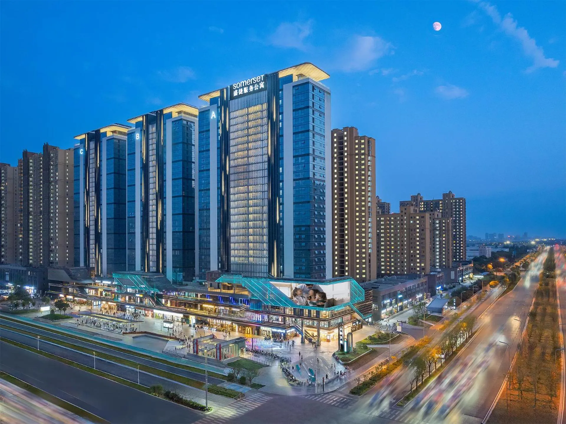 Property building in Somerset Fengdong Xi'an