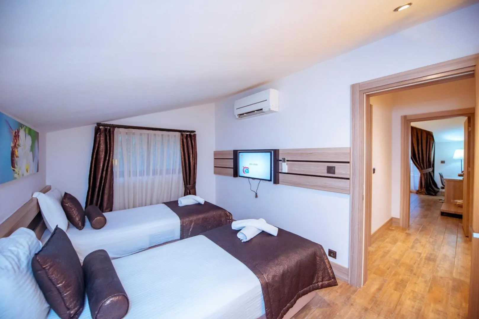 Decorative detail, Bed in S3 Seahorse Beach Club