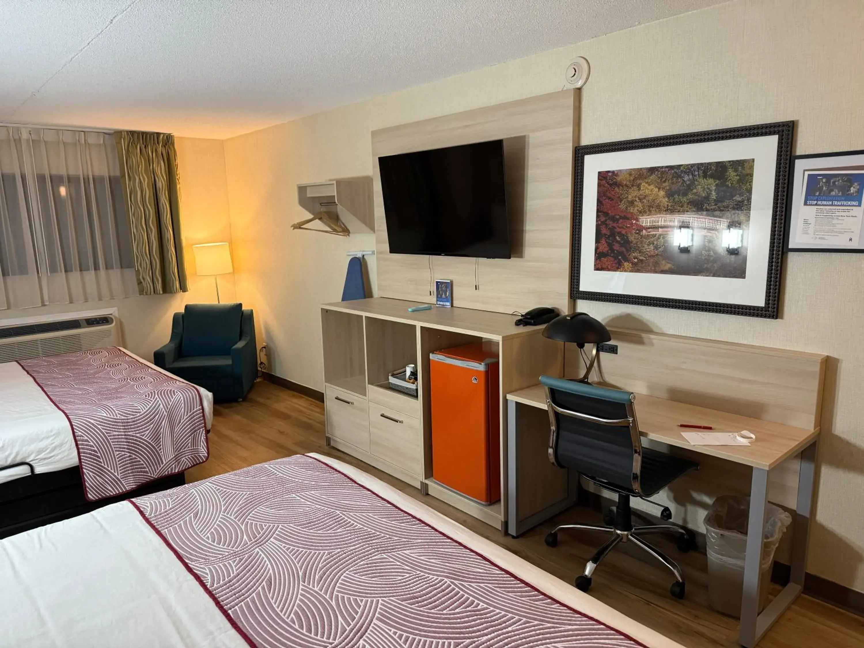 Bed in Floral Park Motor Lodge Bed in Floral Park Motor Lodge