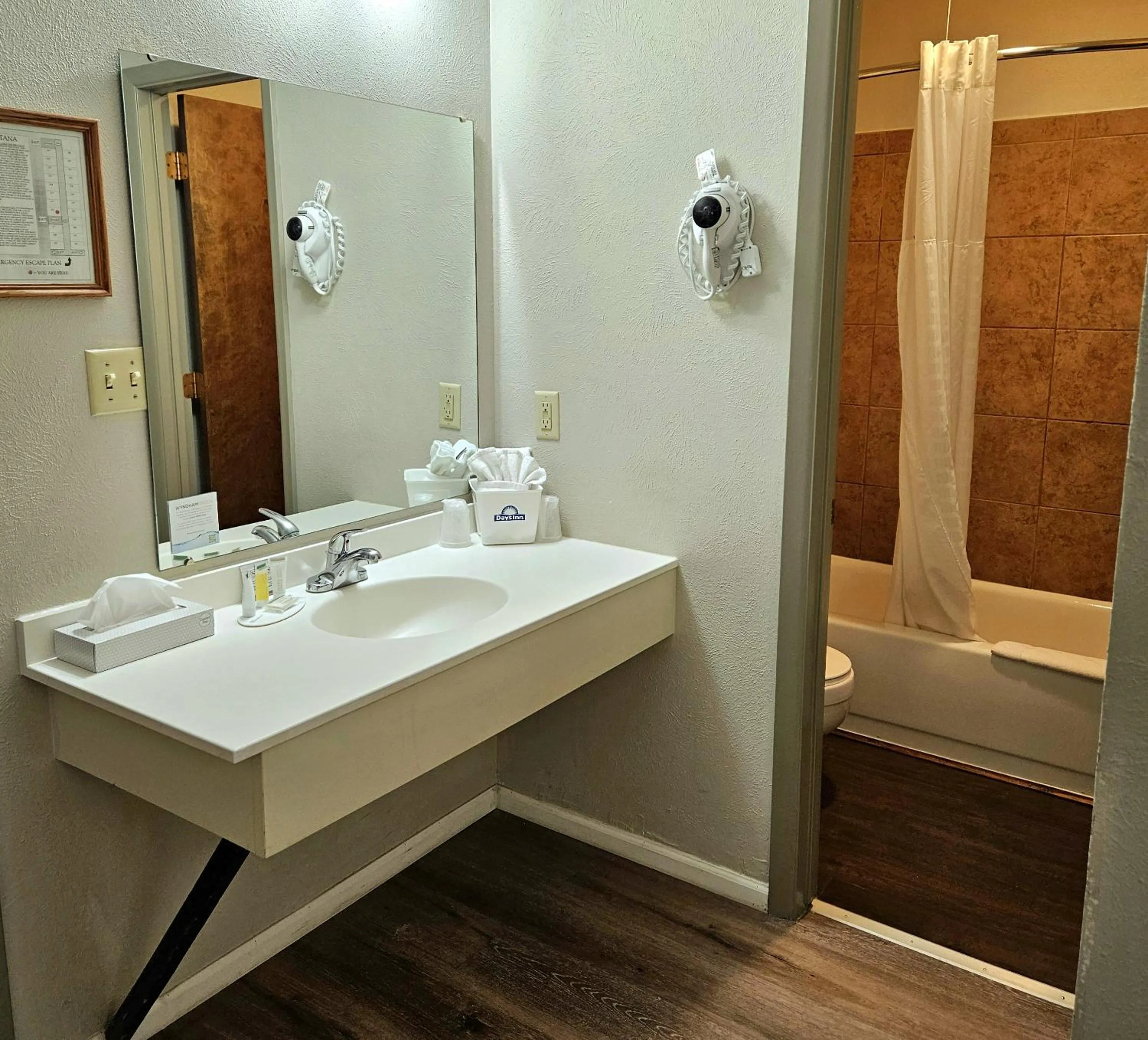 Bathroom in Days Inn and Suites by Wyndham Downtown Missoula-University