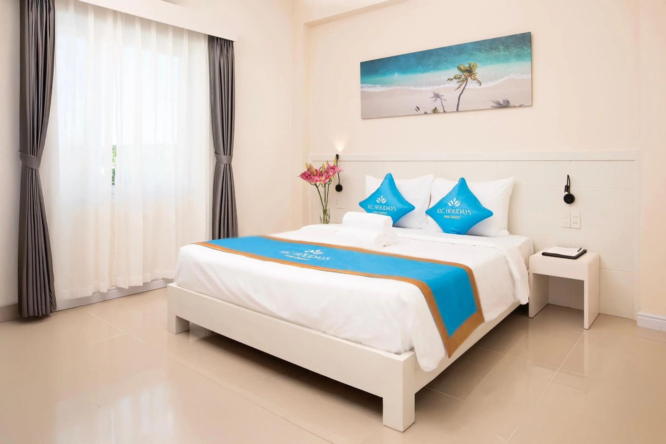 Bed in KLC Holidays Phu Quoc Hotel