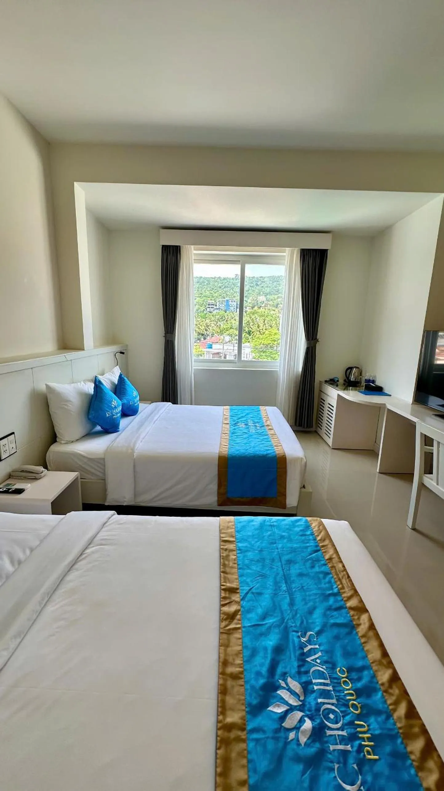 Bedroom, Bed in KLC Holidays Phu Quoc Hotel