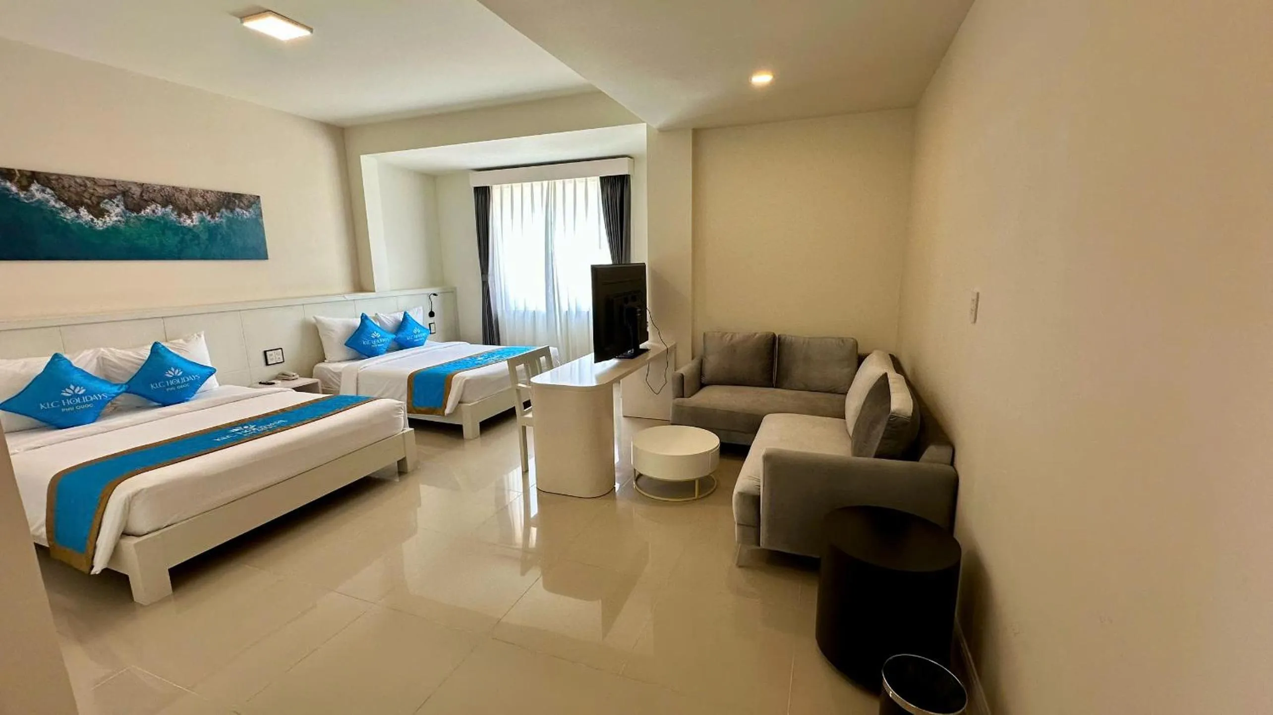 Bed in KLC Holidays Phu Quoc Hotel