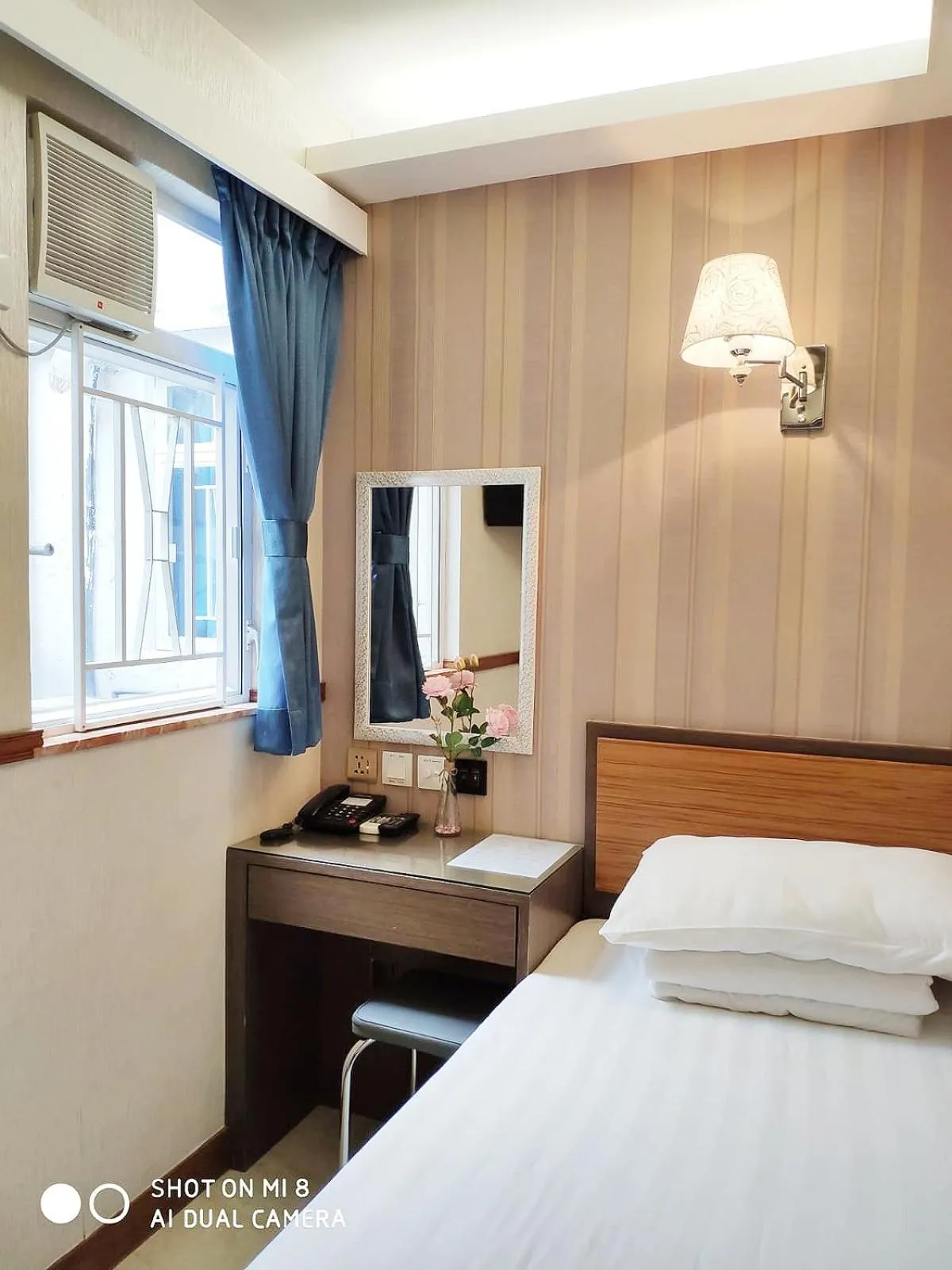 Decorative detail, Bed in Celltronik Hostel 先創旅店