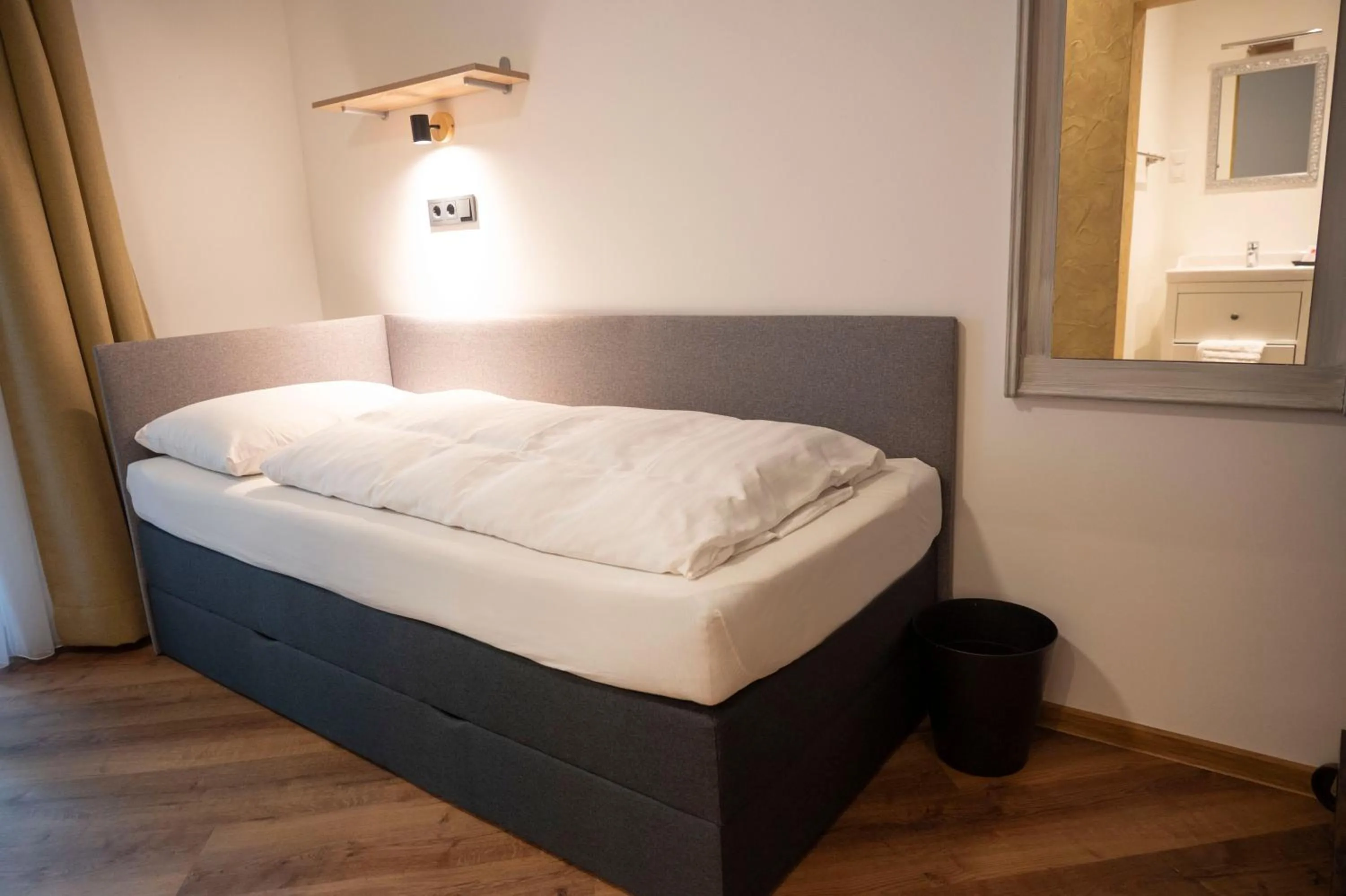 Bed in Bed & Breakfast Goldener Stiefel