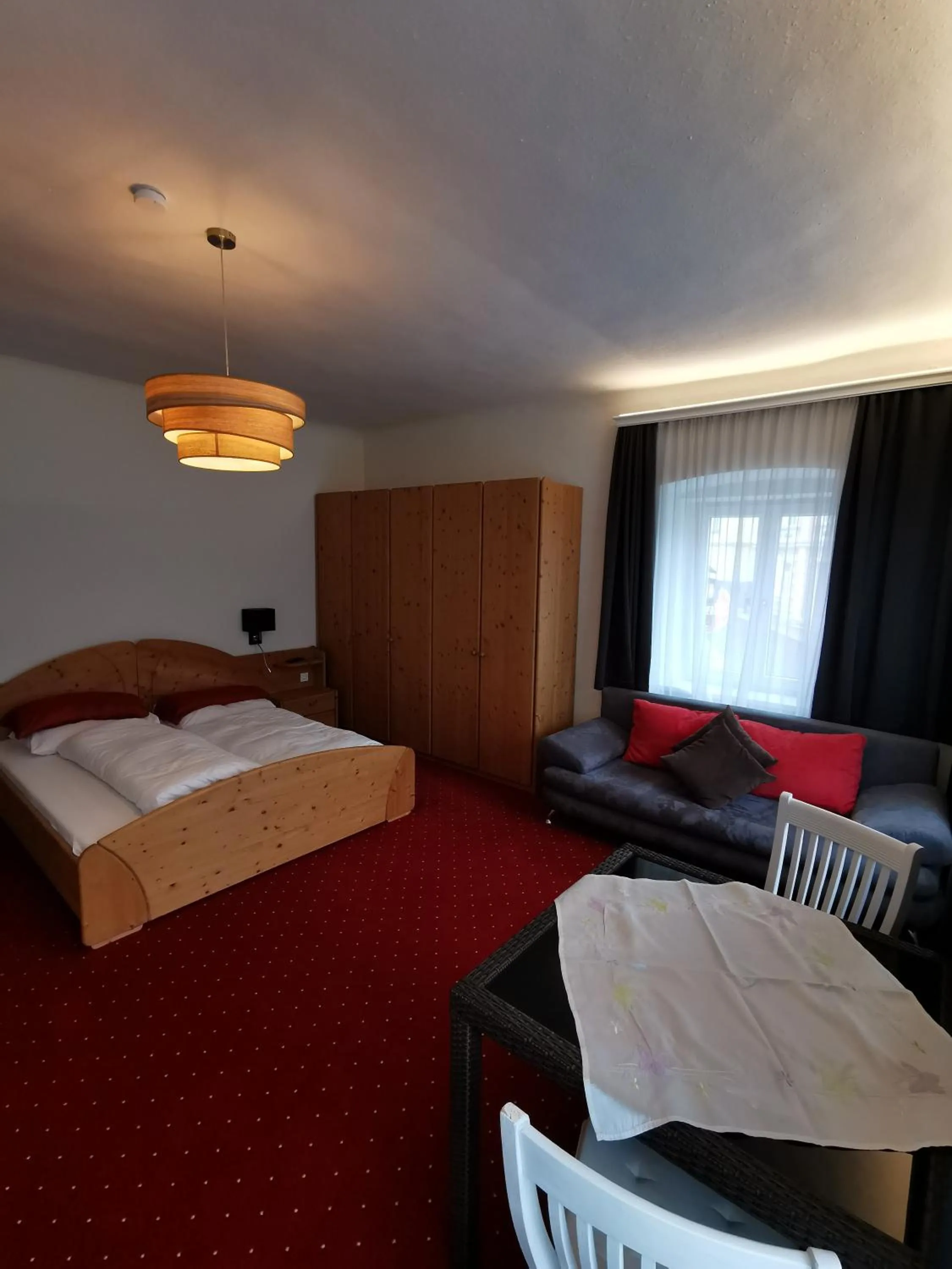 Photo of the whole room, Bed in Bed & Breakfast Goldener Stiefel