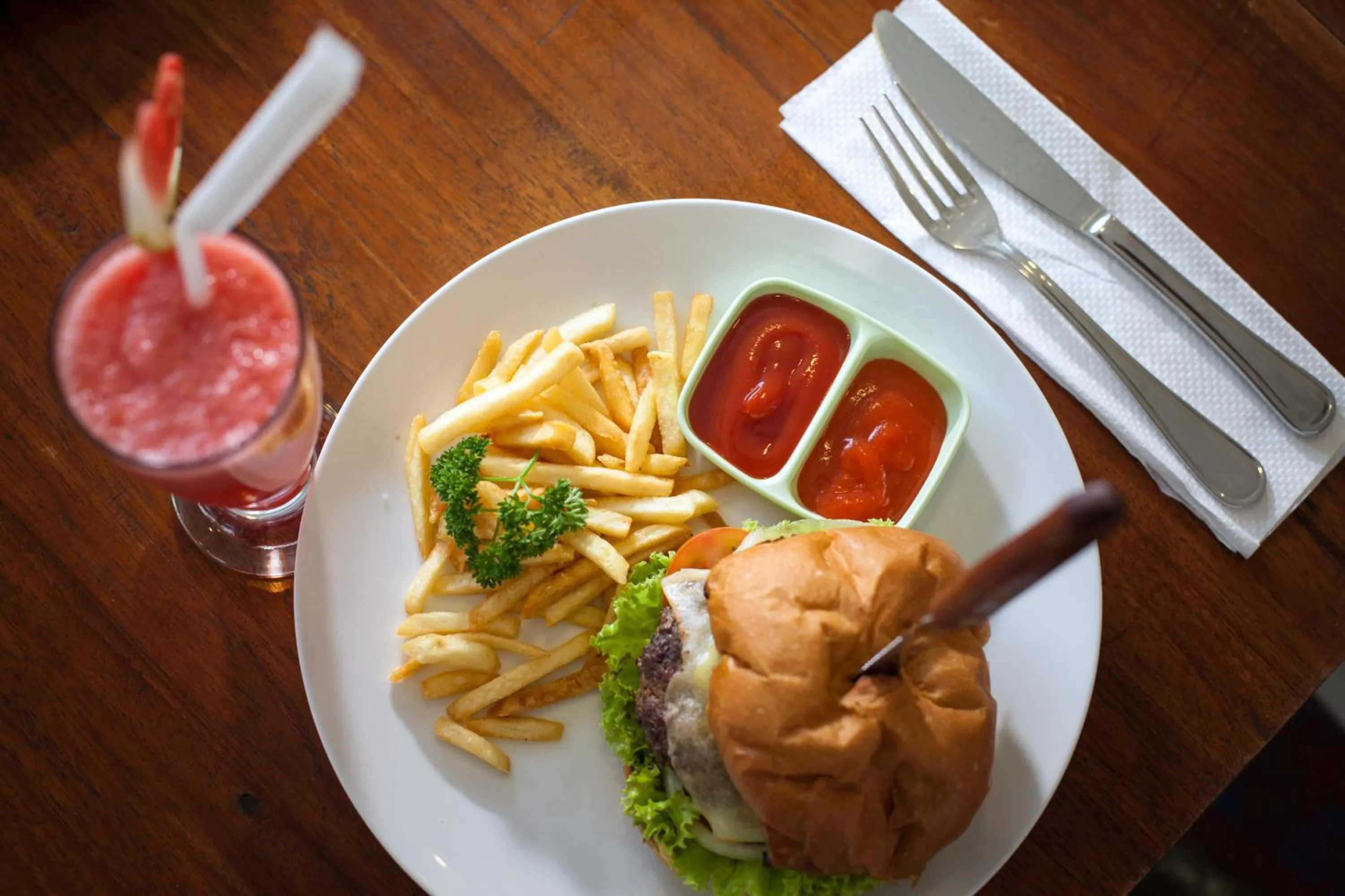 Meals in Paras Paros Marina Lodge