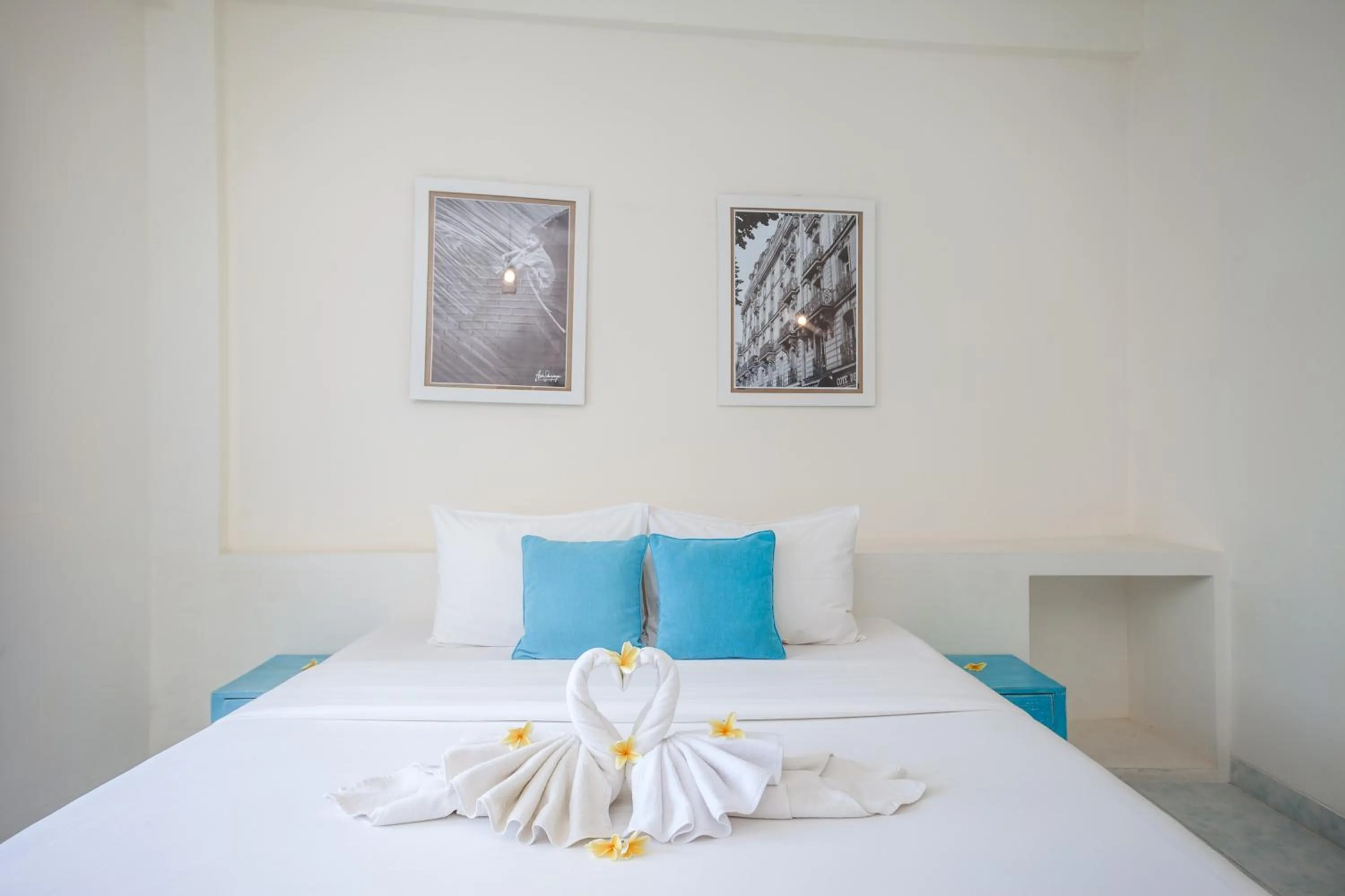 Bedroom, Bed in Paras Paros Marina Lodge