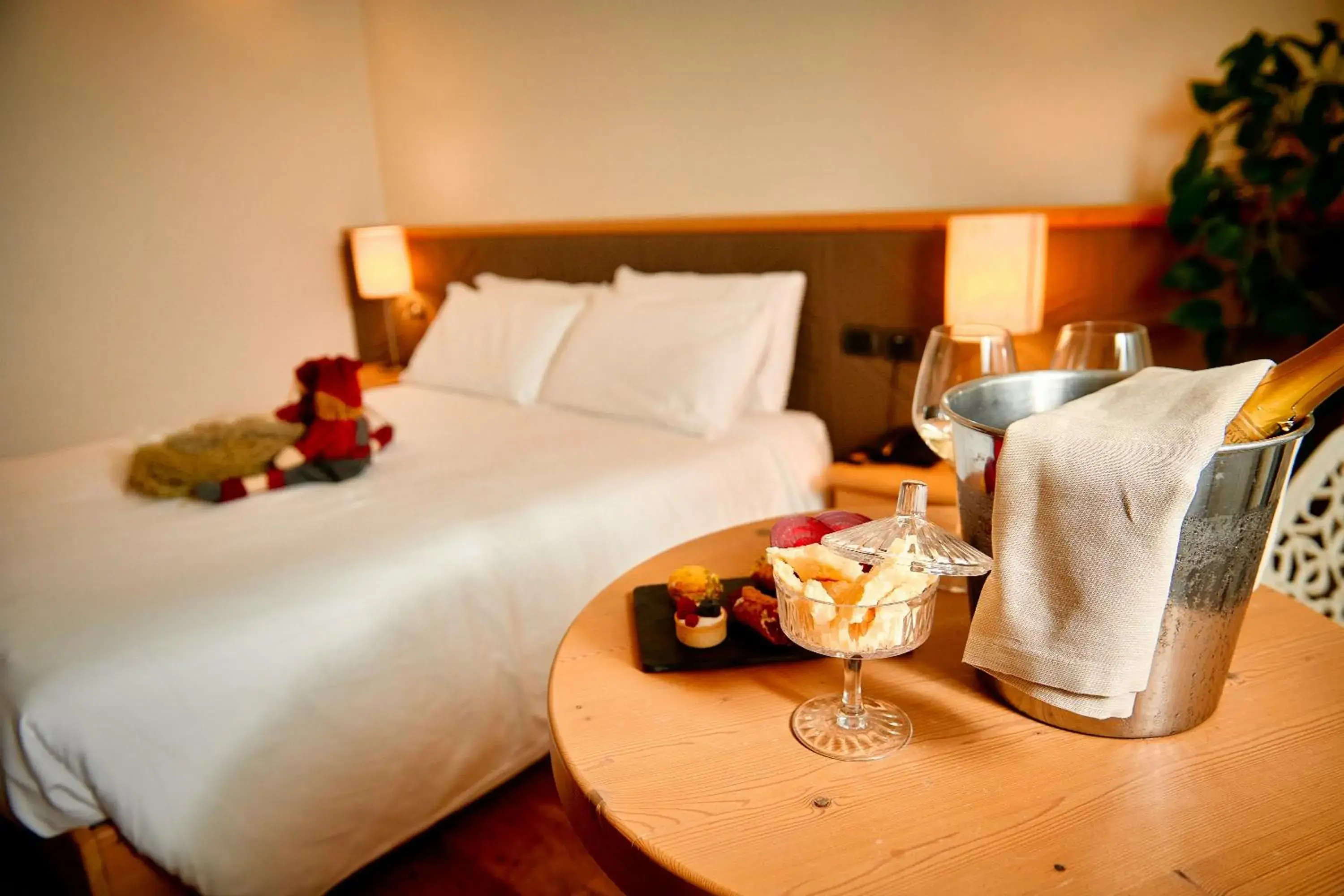 Bedroom, Bed in Ai Cadelach Hotel Giulia Bedroom, Bed in Ai Cadelach Hotel Giulia