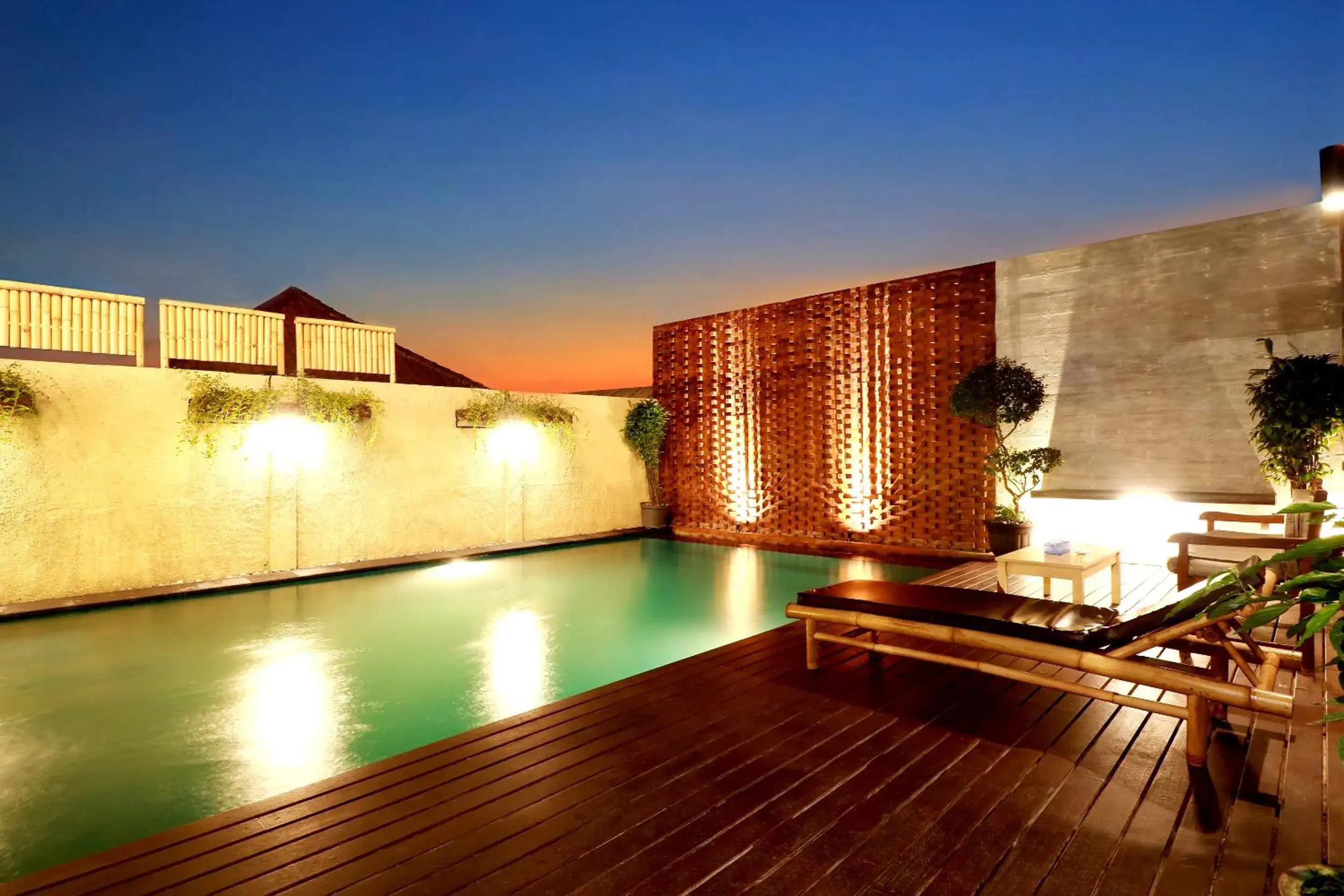 Swimming pool in Dante Guesthouse Swimming pool in Dante Guesthouse