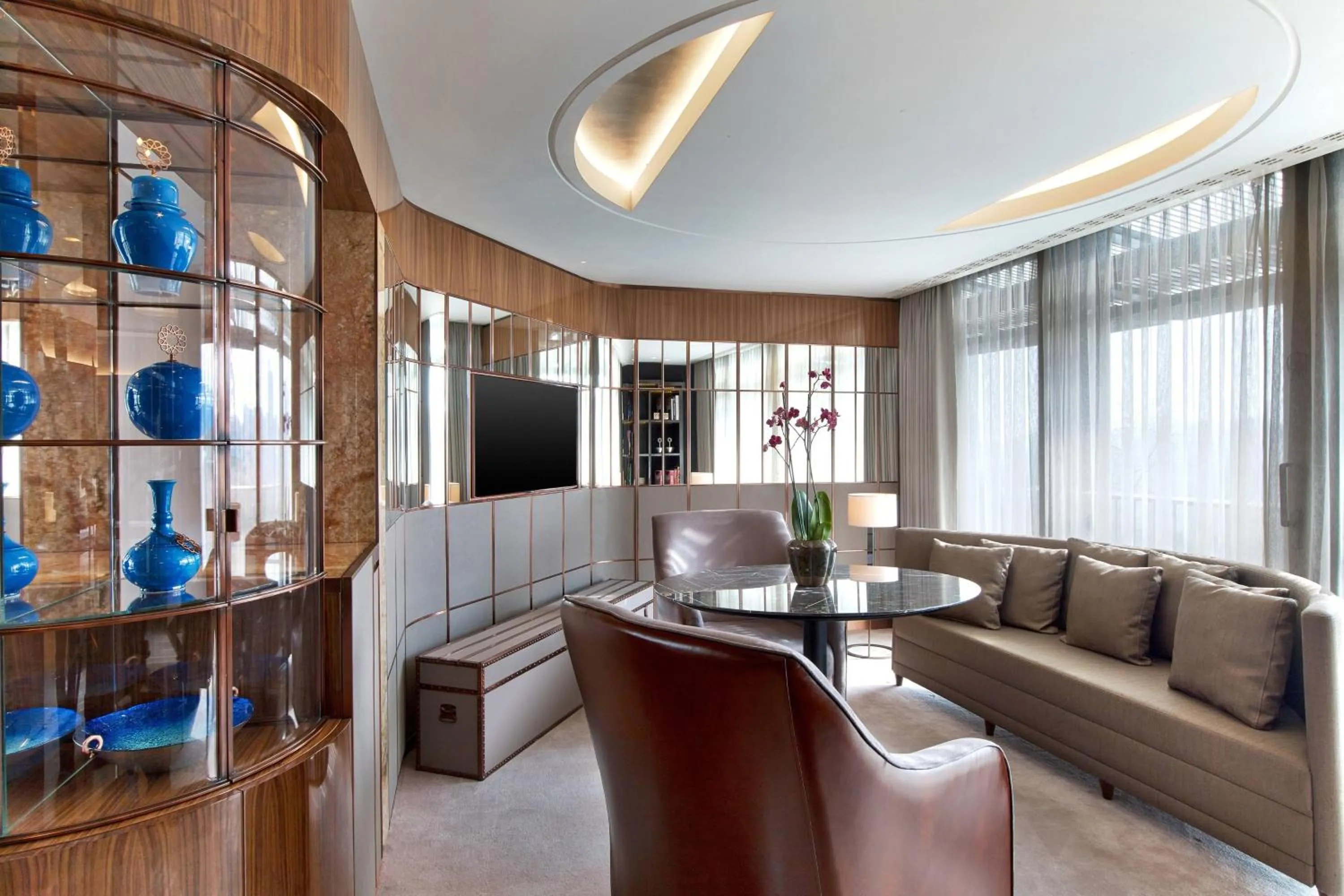 Photo of the whole room in The St. Regis Istanbul