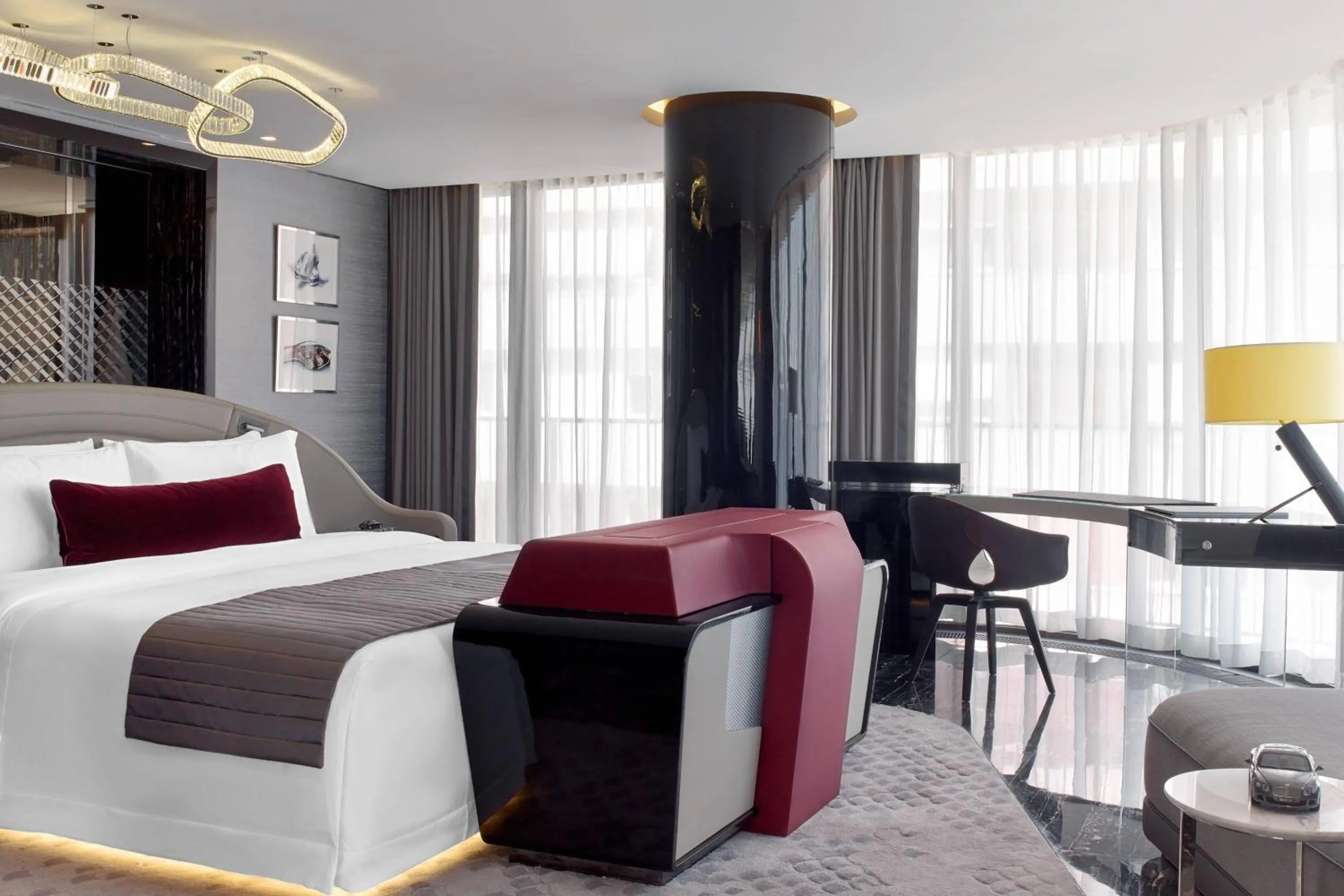 Photo of the whole room, Bed in The St. Regis Istanbul