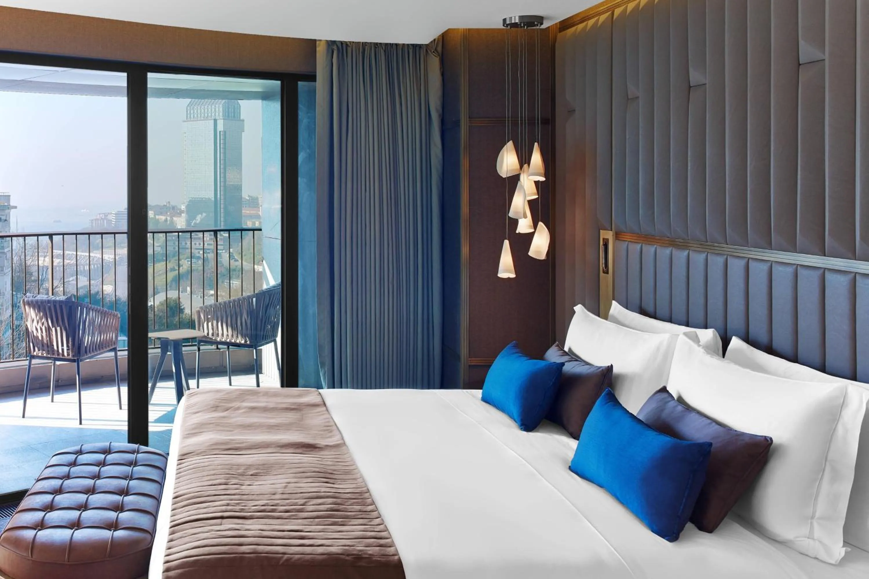 Bedroom, Bed in The St. Regis Istanbul