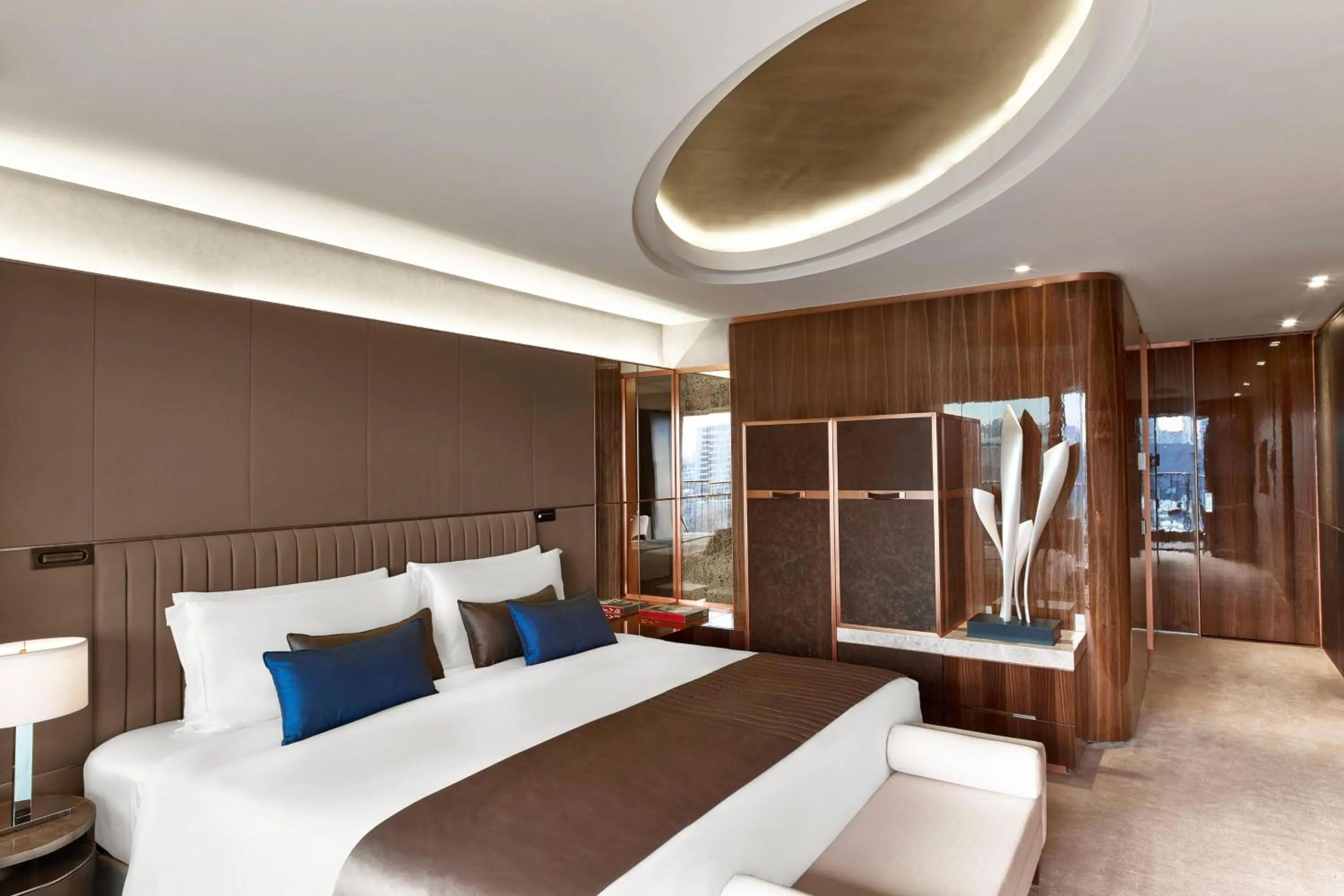 Photo of the whole room, Bed in The St. Regis Istanbul